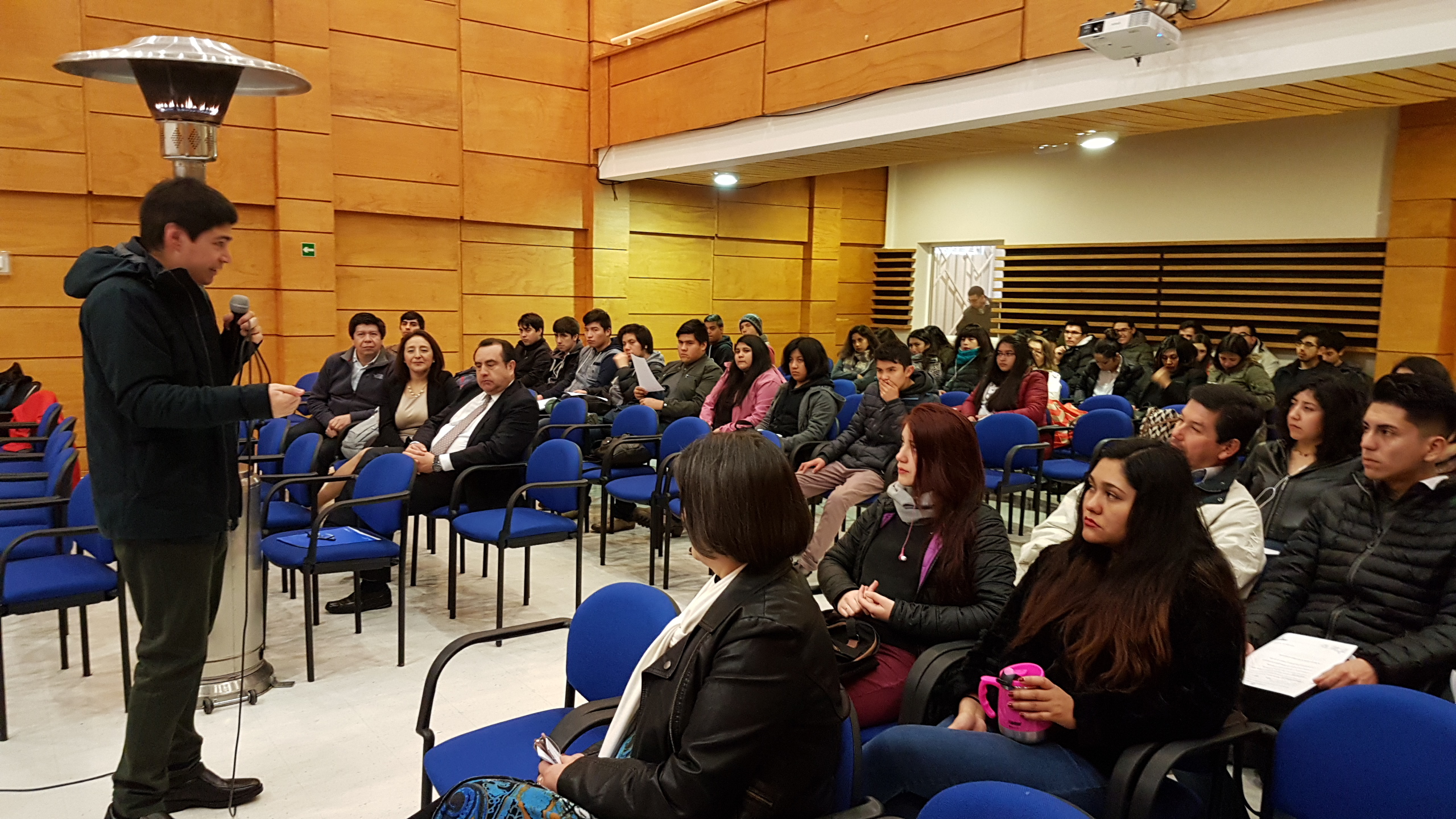 Innovadora charla de emprendimiento para estudiantes de la ULagos