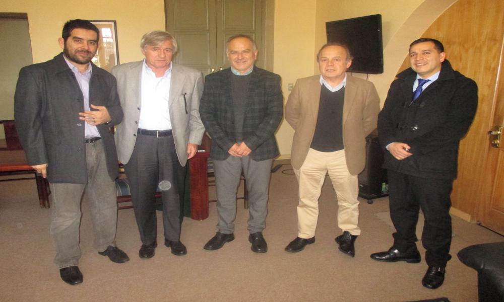 Autoridades de la Sede Santiago estrechan lazos con la Corporación para el Desarrollo de Santiago