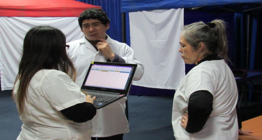 Jóvenes disfrutaron de las terapias complementarias en la semana del 24° aniversario de la Universidad
