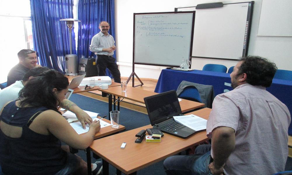 Estudiantes del doctorado de Ciencias Sociales en Estudios Territoriales realizaron taller en Sede Santiago