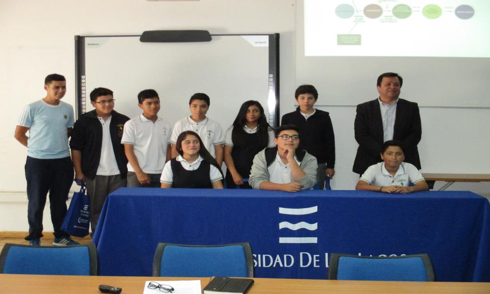 Académico ofreció motivadora charla de formación cívica a estudiantes de enseñanza básica