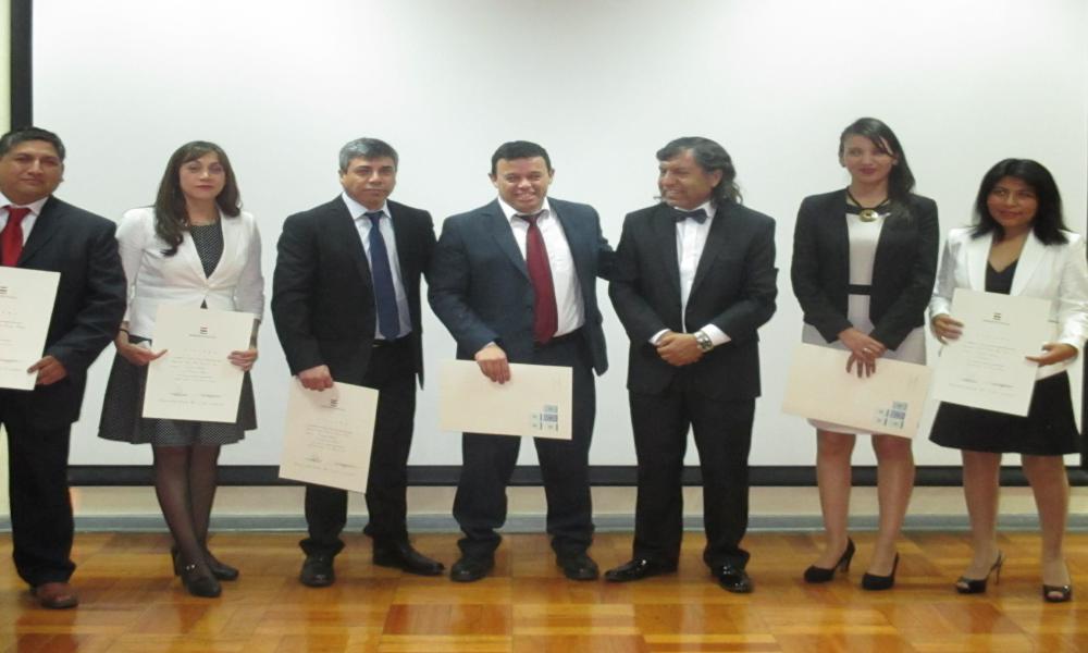 Sede Santiago de nuestra Casa de Estudios tituló a 175 egresados