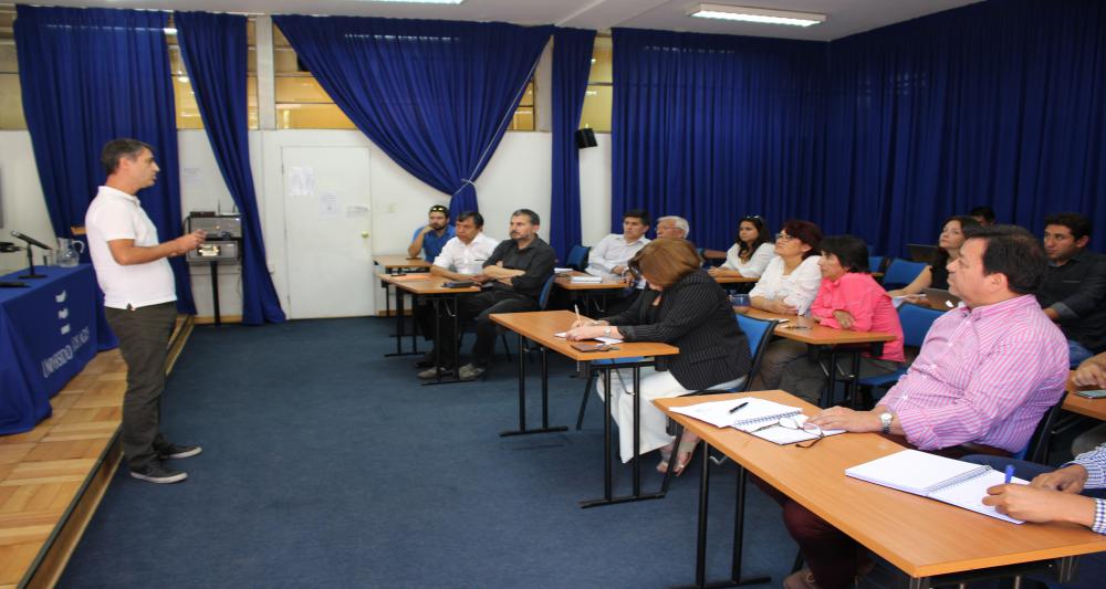 Director de la Sede Santiago da inicio al año académico 2018 junto a académicos y funcionarios