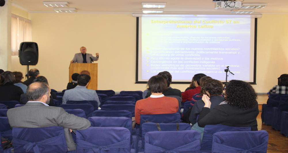 Seminario organizado por CEDER propuso debate sobre conflictividad socioterritorial en Chile y América Latina