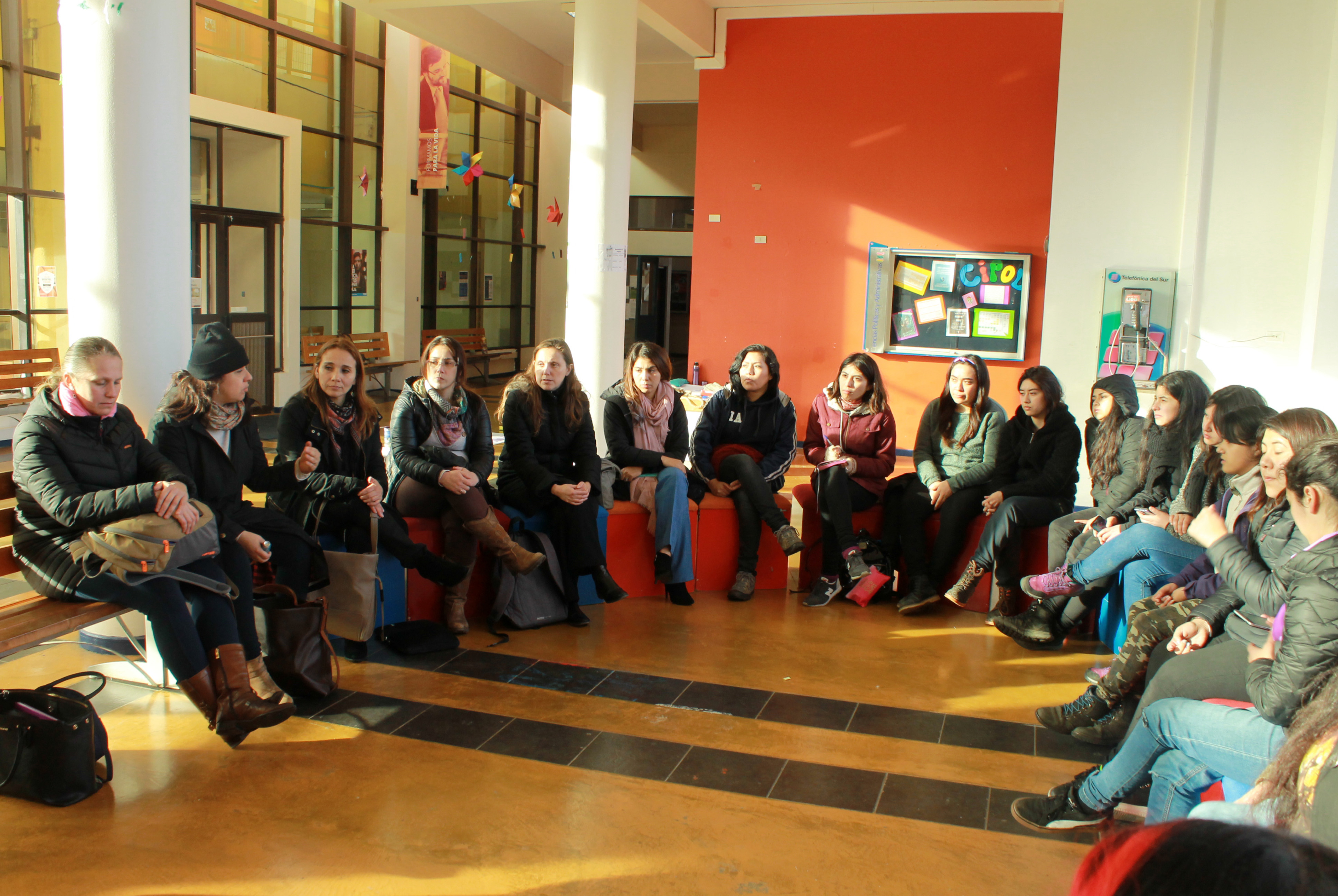 Académicas y Mesa de Género apoyan demandas feministas transversales  de estudiantes del Campus Puerto Montt