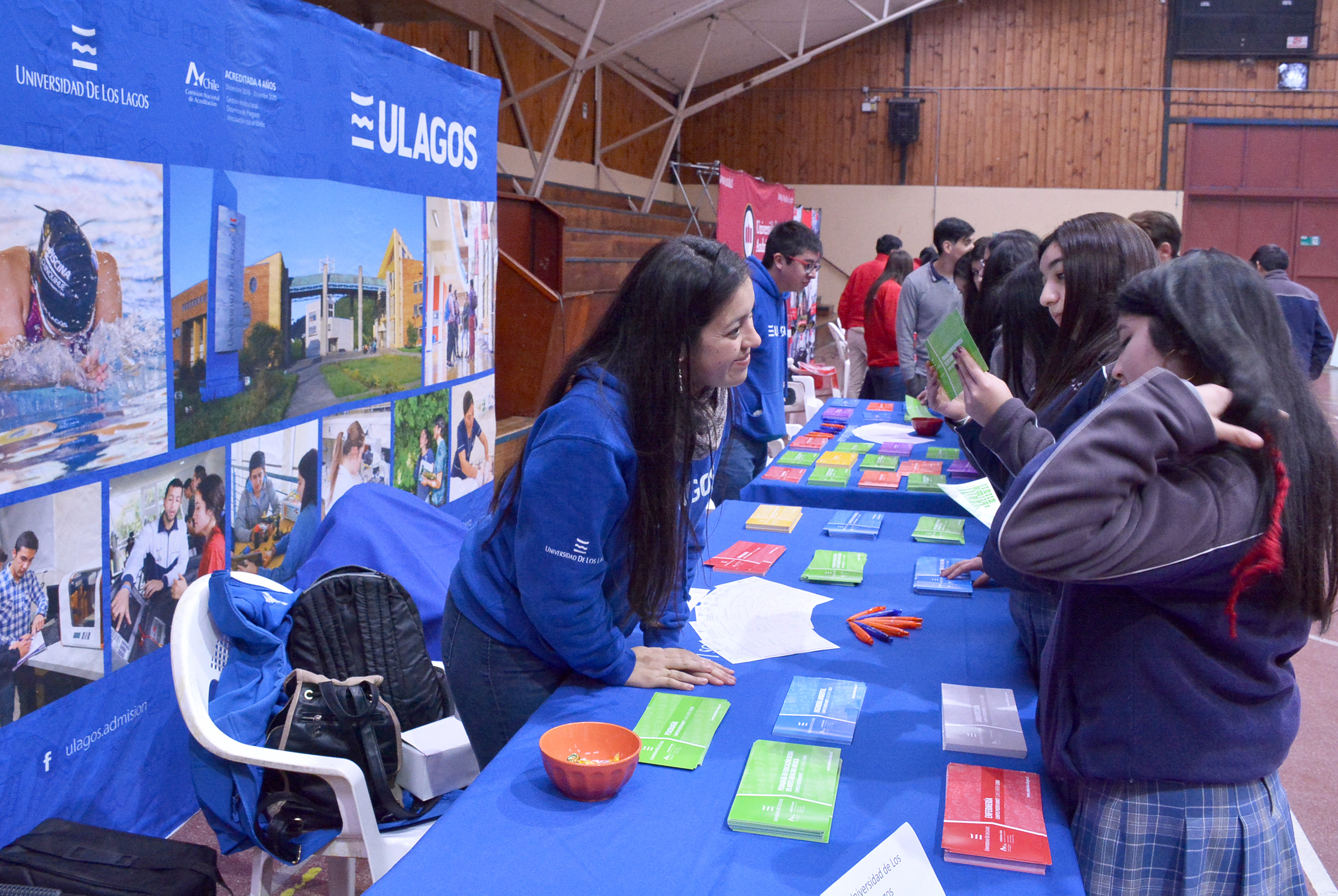 Más de mil estudiantes participaron en la IV Feria Vocacional y Empresarial Salesianos-ULagos