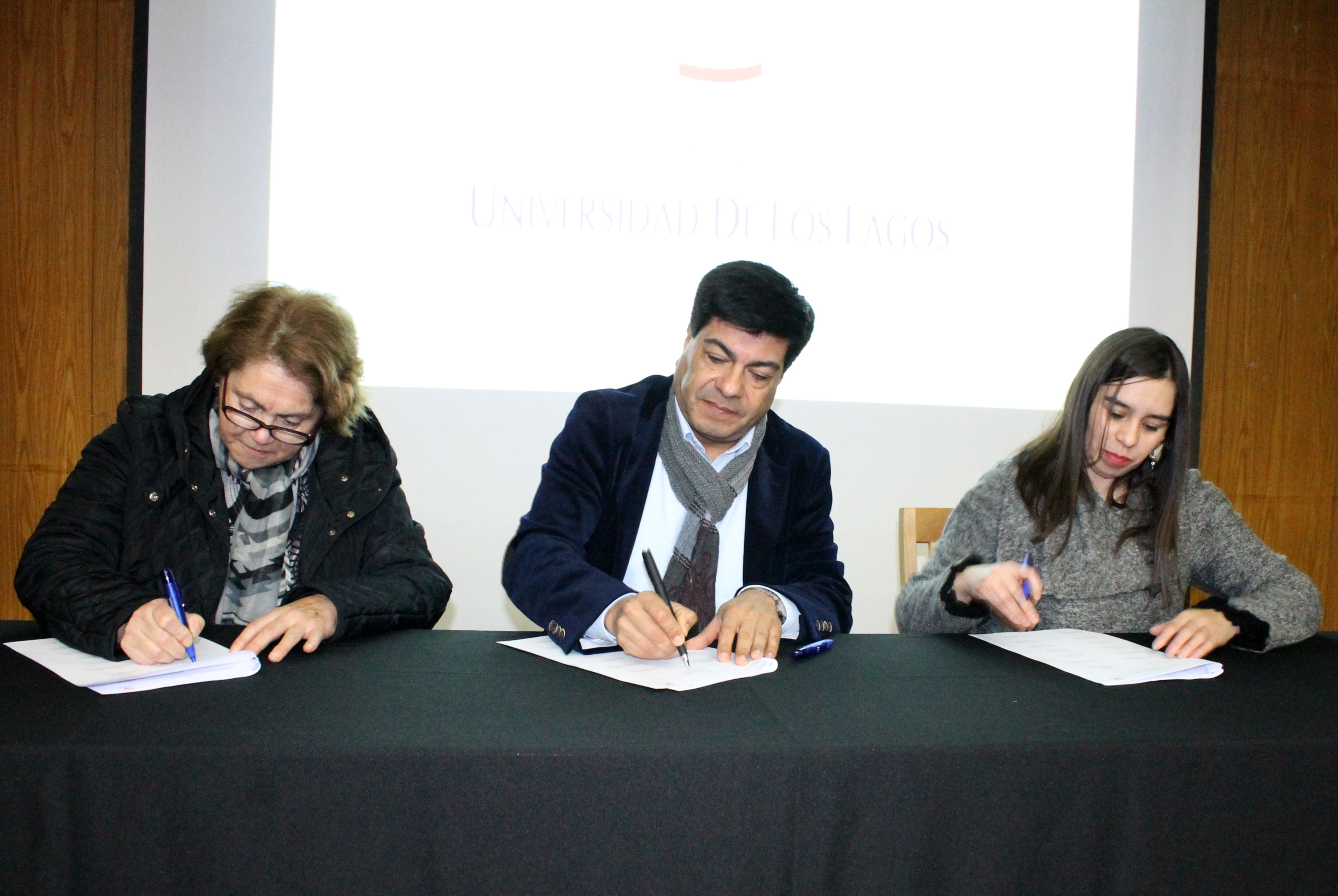 ULagos firma protocolo de colaboración con 32 establecimientos educacionales  de la provincia de Llanquihue