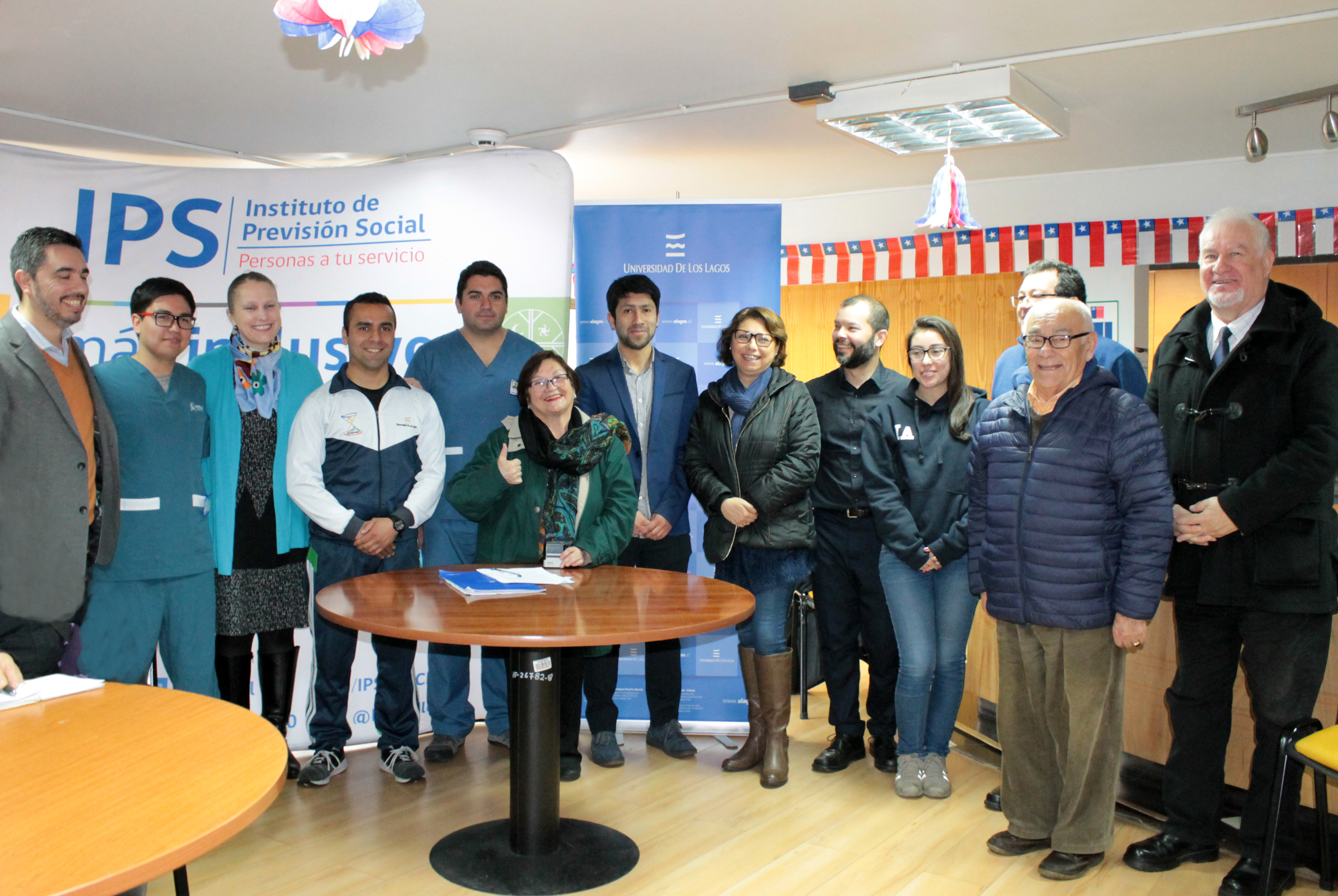 Estudiantes ULagos inician proyecto de servicio a adultos mayores