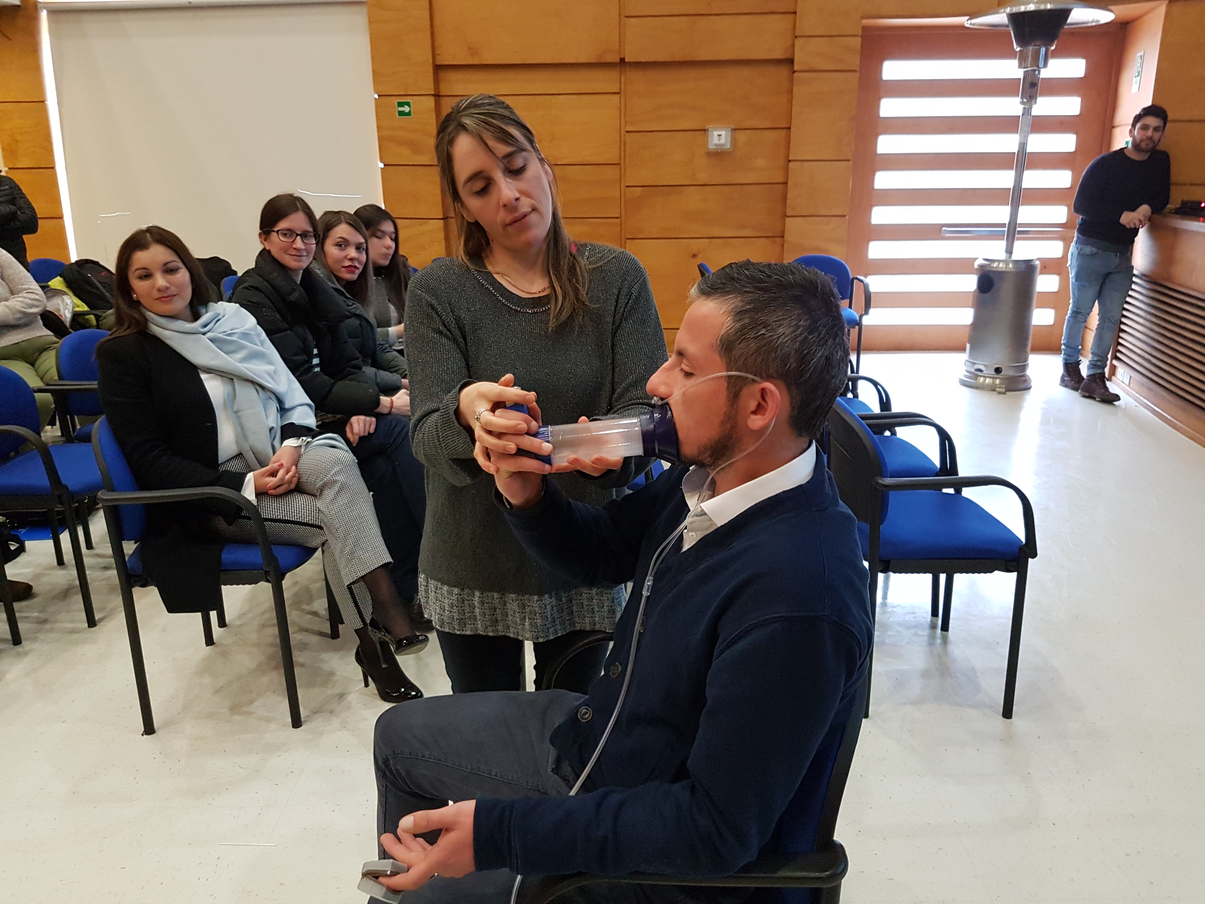 Realizan primera jornada de experiencias de innovación de las carreras de salud