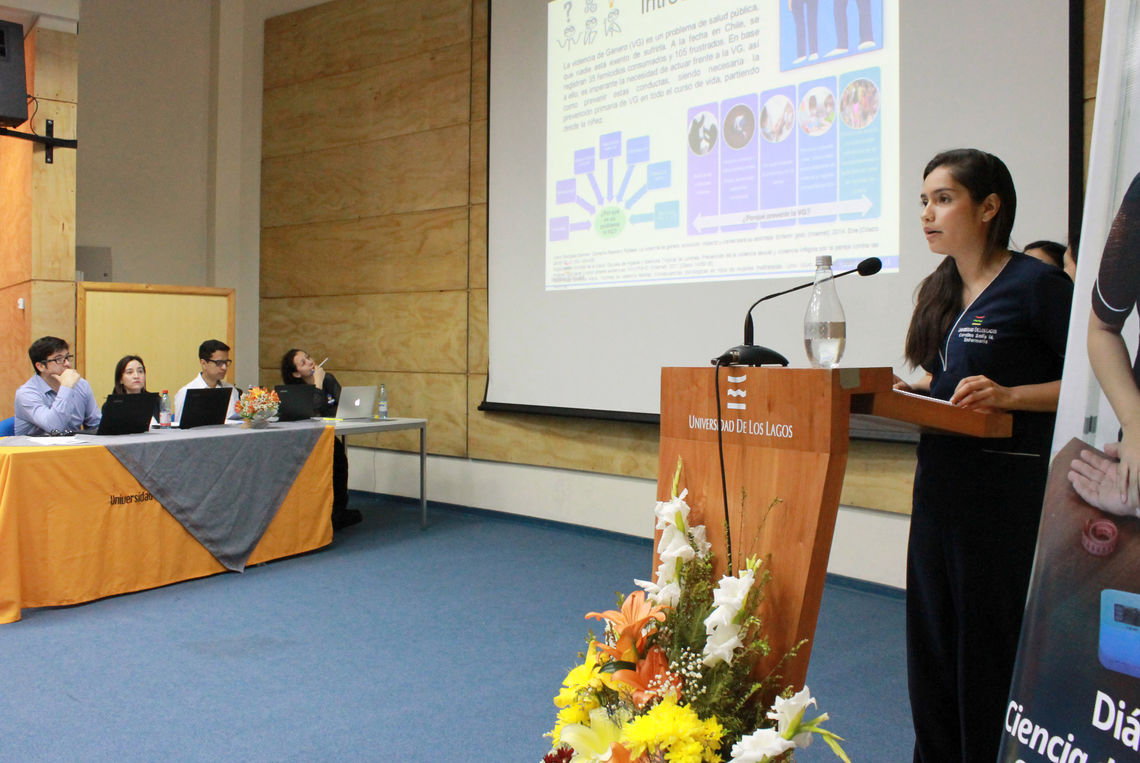 Enfermeras en formación exponen sus investigaciones