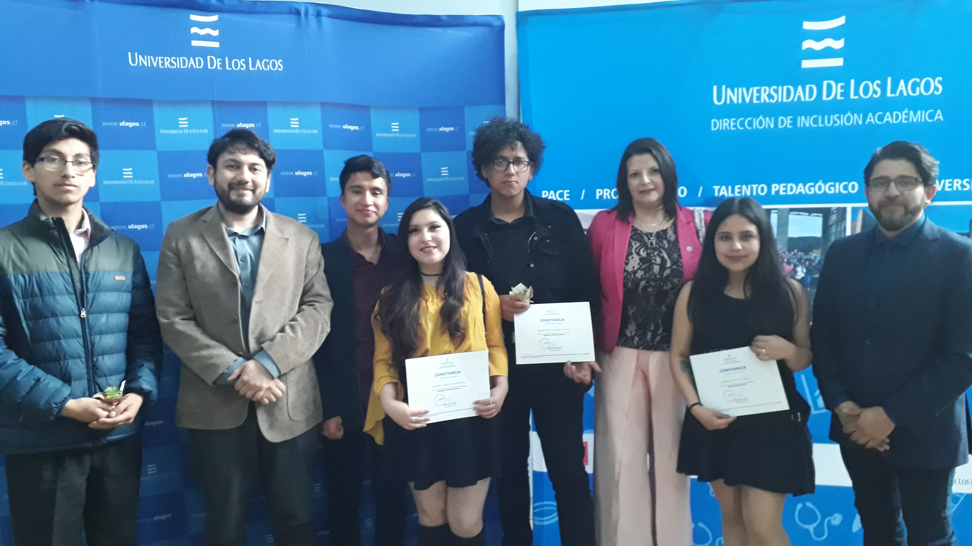 Universidad reconoce a estudiantes de los programas de inclusión académica