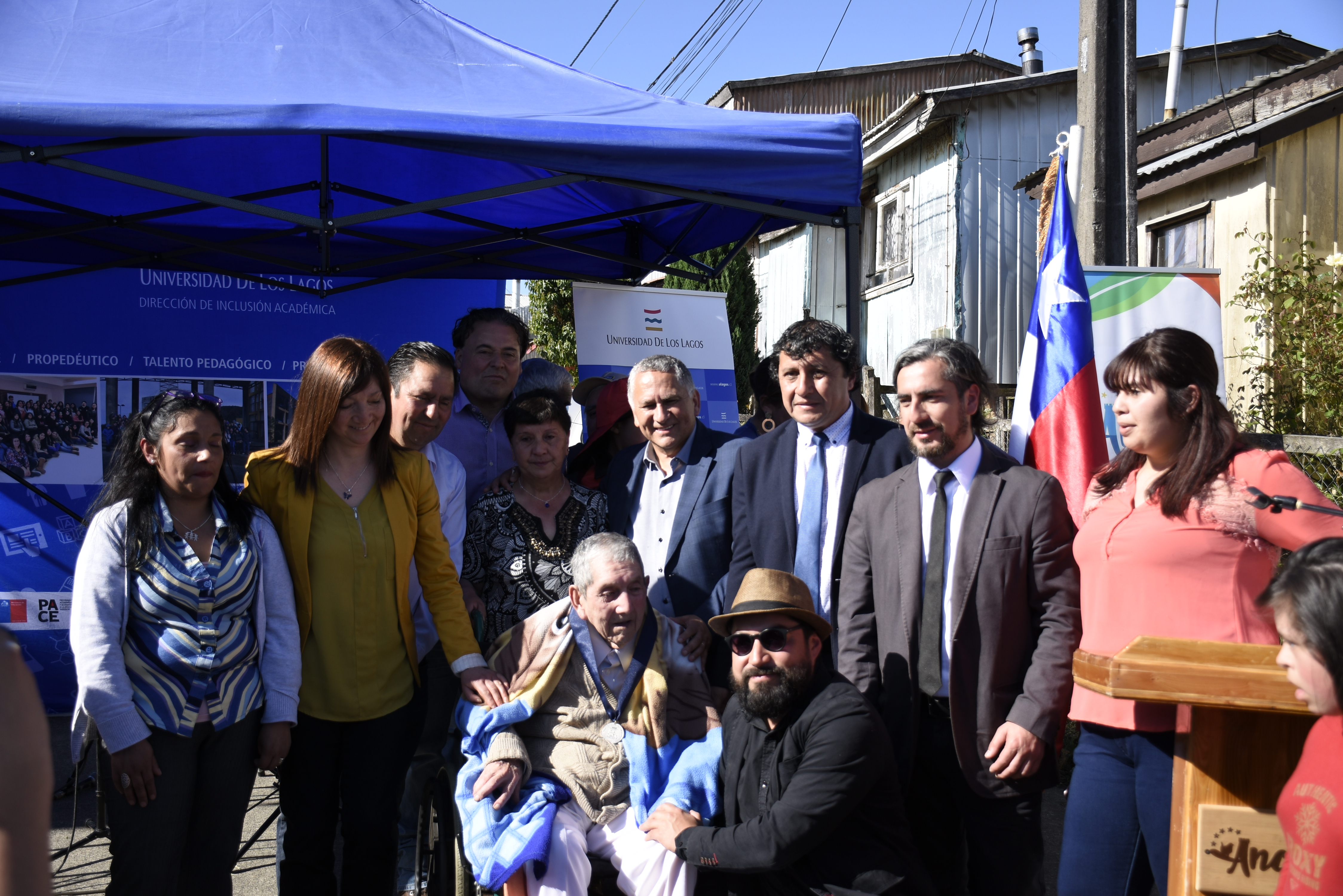 Ancud entrega emocionante distinción a Chechito