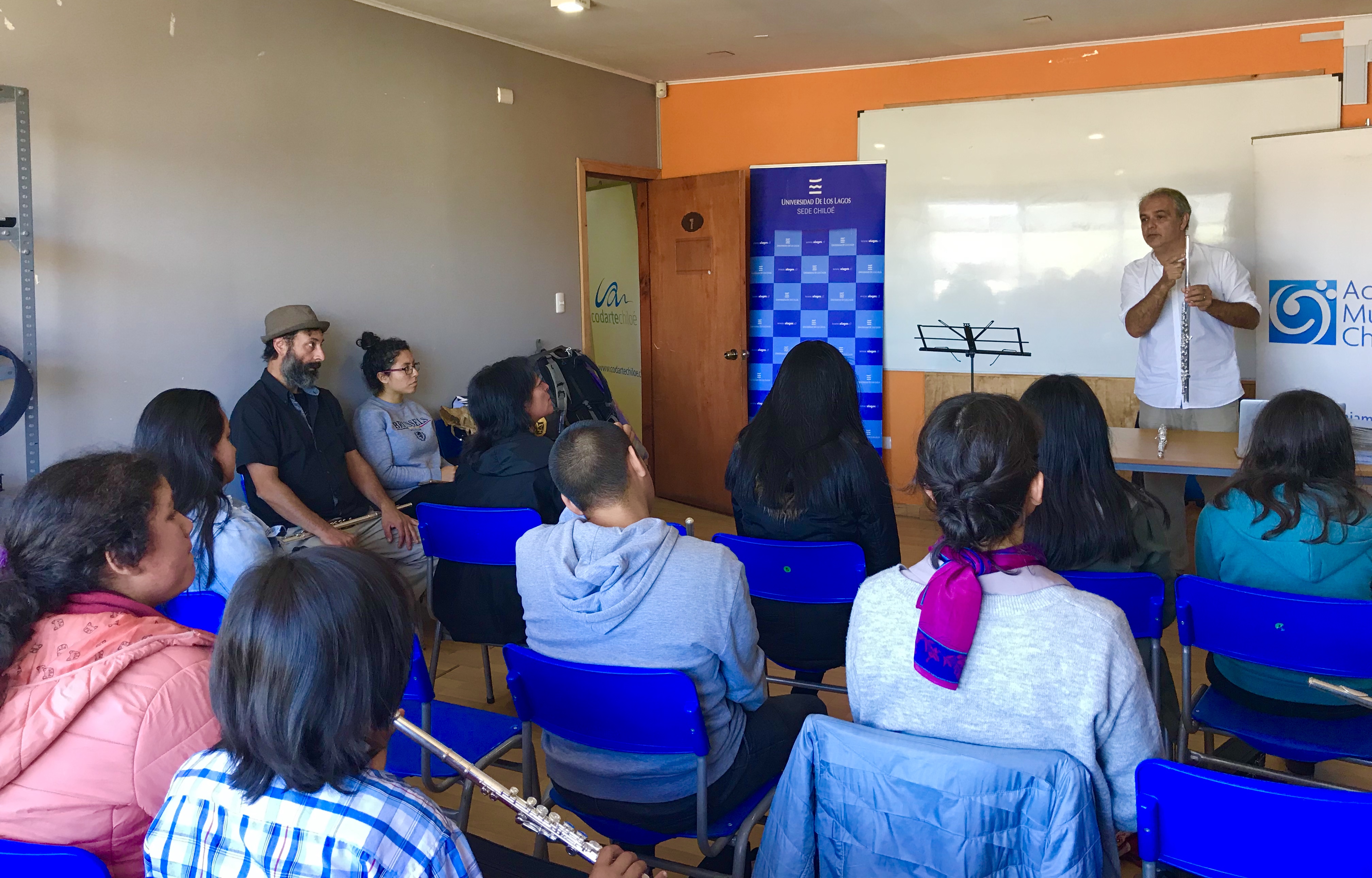 Talleres y Charla sobre Diseño de Proyectos Culturales en el ámbito de la Música Para Chiloé