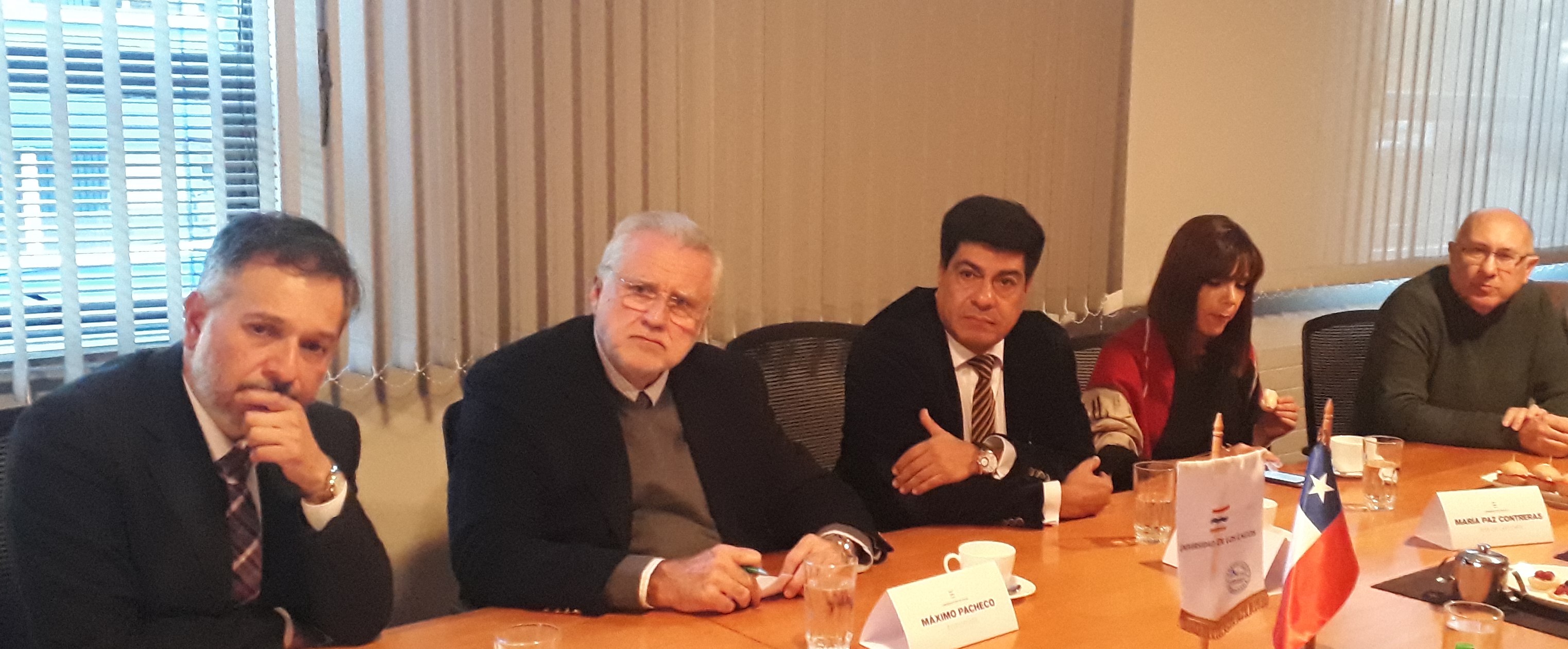 Conversatorio de energía sitúa la cooperación como principal elemento de progreso para el país