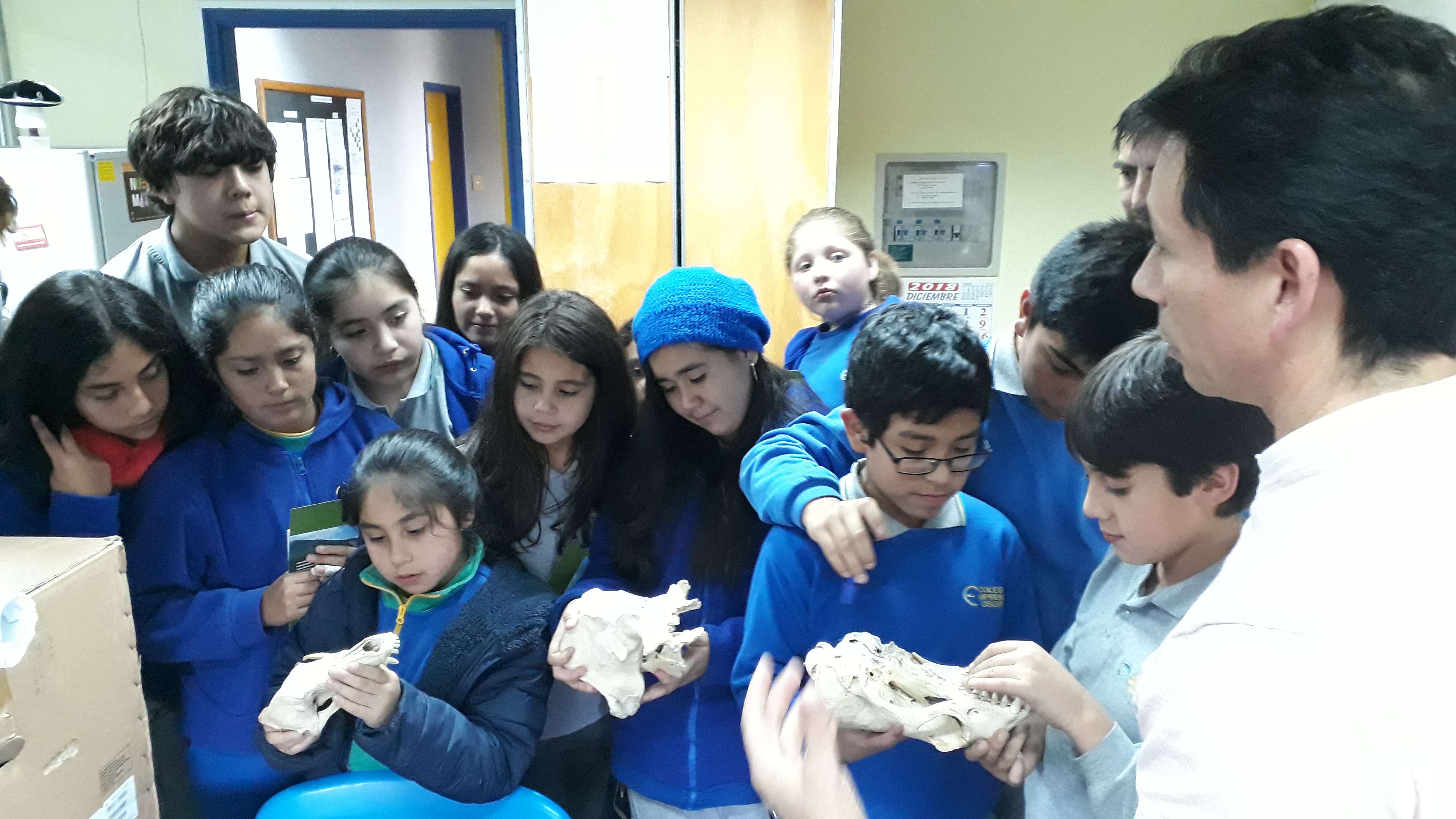 ULagos comparte el conocimiento con estudiantes del colegio Emprender