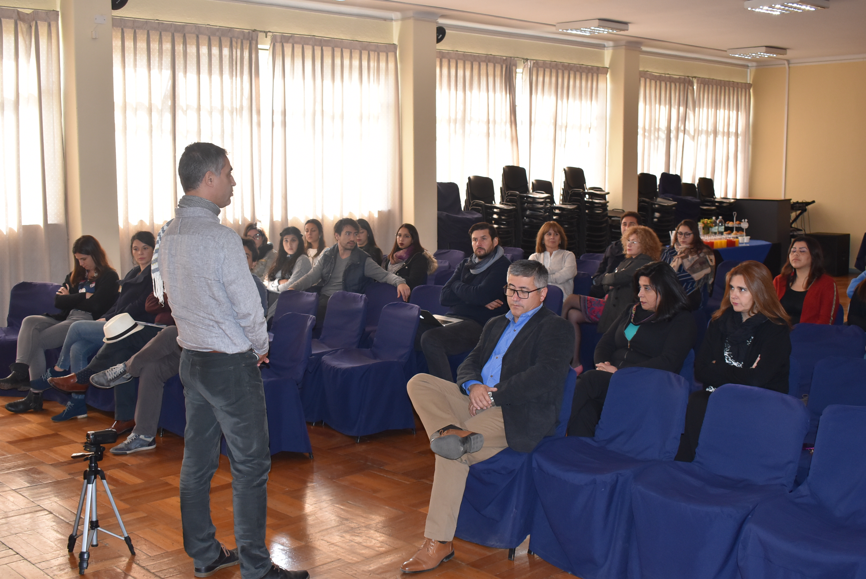 ULagos conmemora el Día Internacional de los Trabajadores y Trabajadoras destacando la incorporación de nuevas y nuevos colaboradores