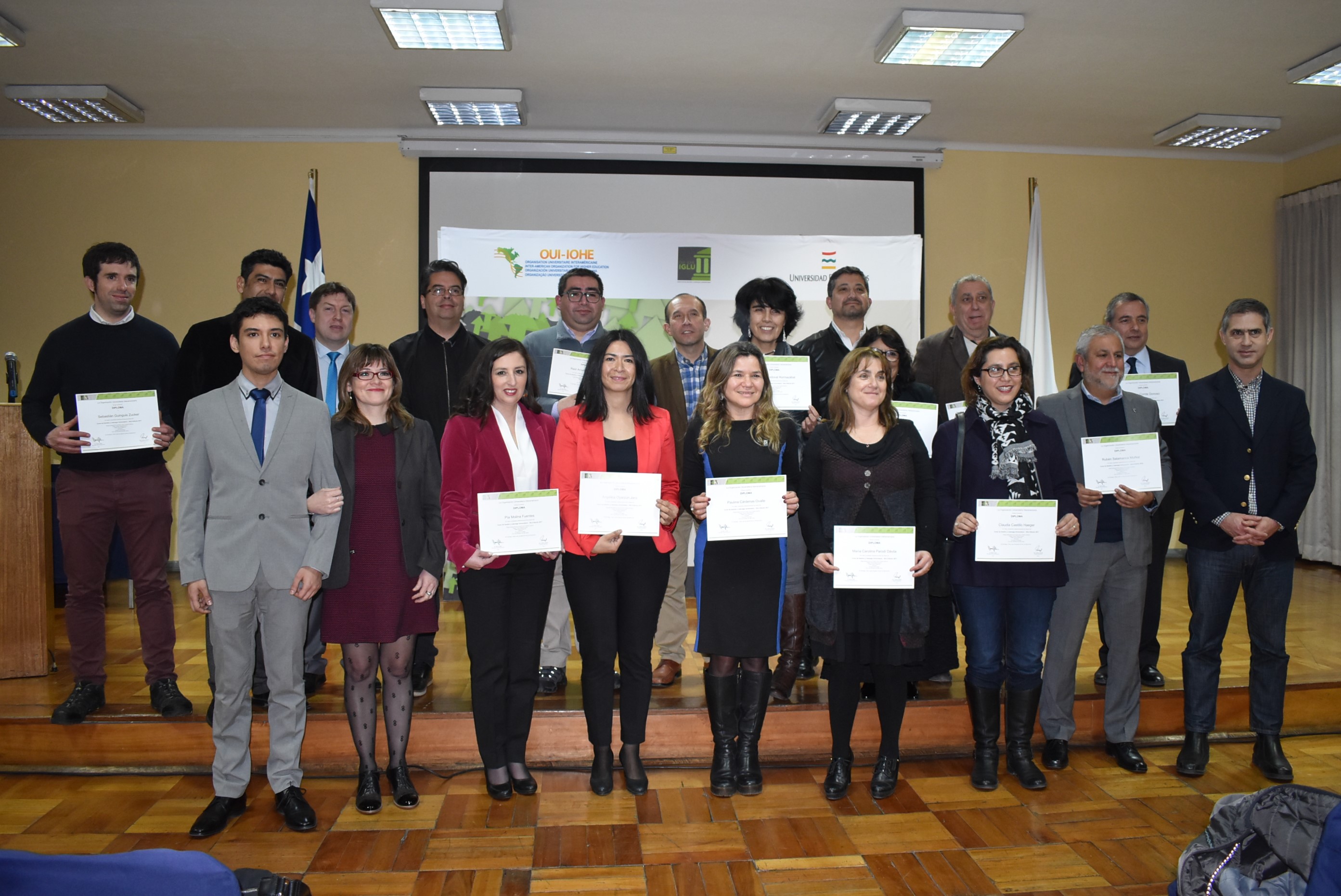 ULagos y OUI graduaron a 18 nuevos/as igluistas