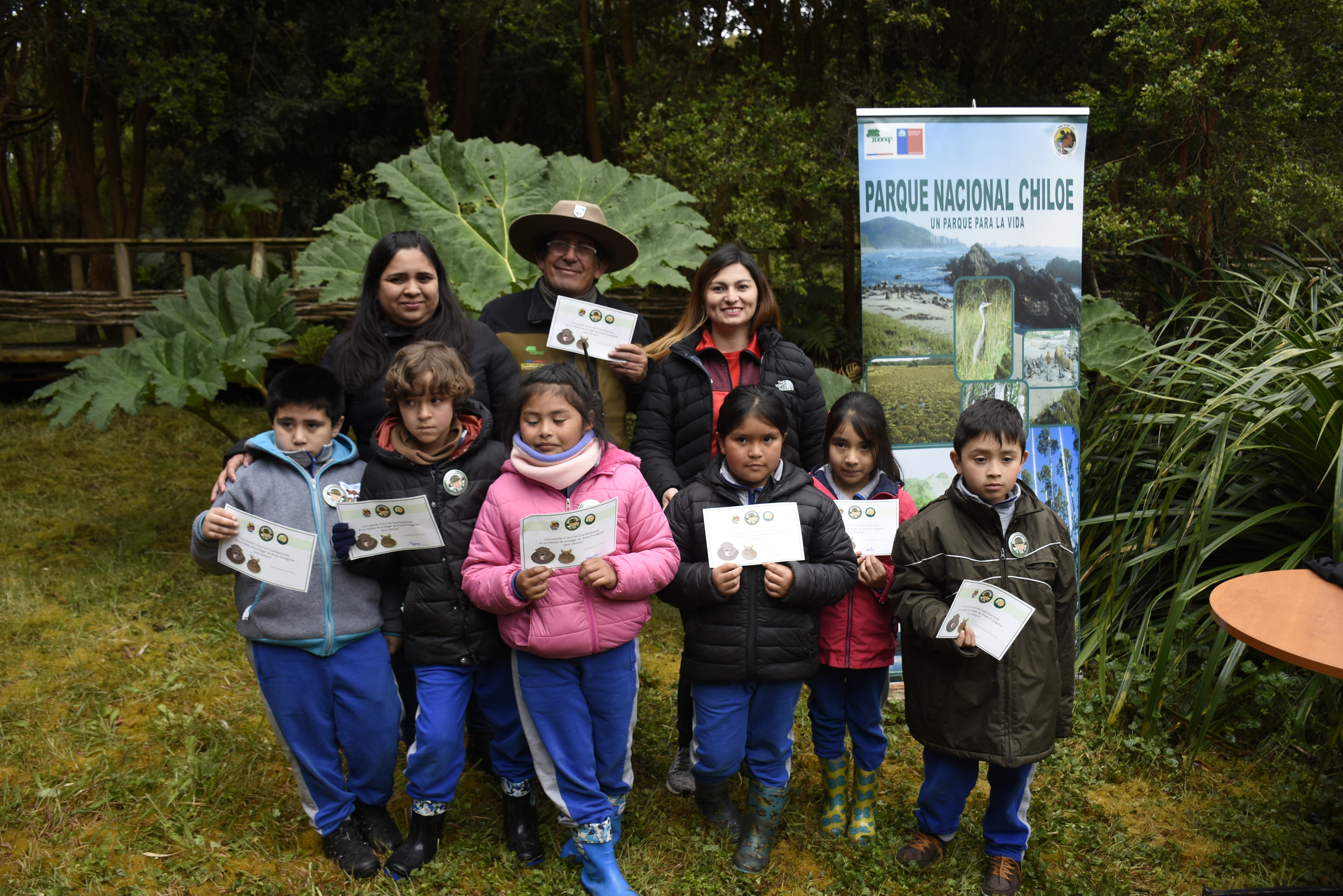 ULagos Chiloé y Conaf afianzan vínculos