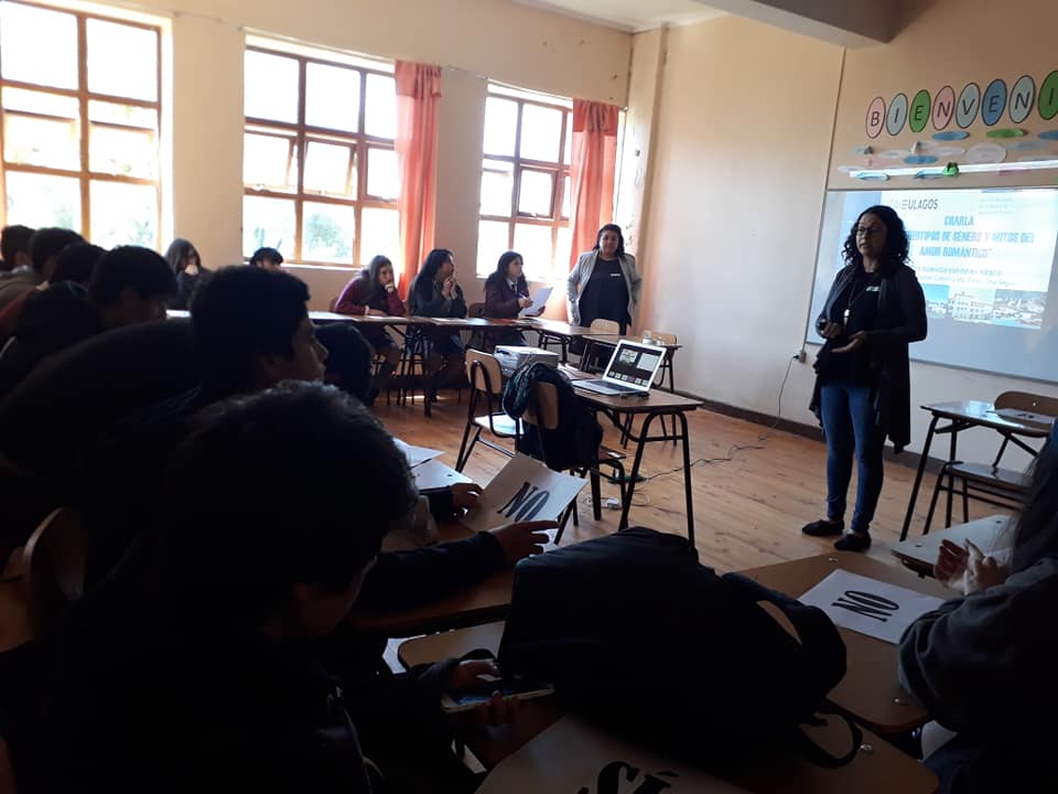 ULagos Chiloé y Liceo Domingo Espiñeira Riesco conversan sobre violencia de género