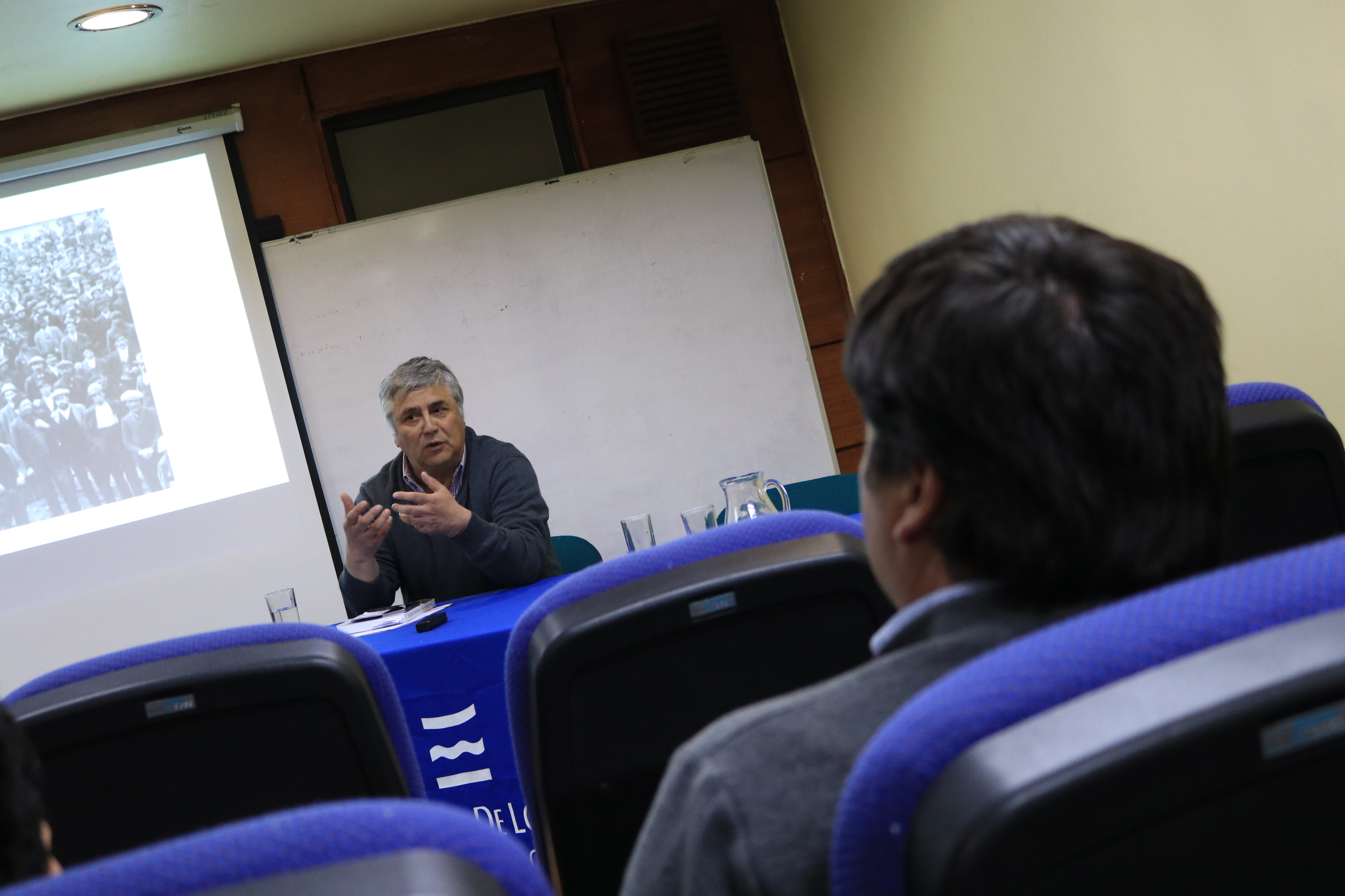 Debaten sobre Chiloé y la violencia estatal y militar