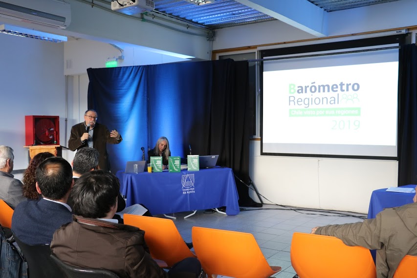 Presentan resultados nacionales del Barómetro Regional 2019 en “Encuentro por la Descentralización”