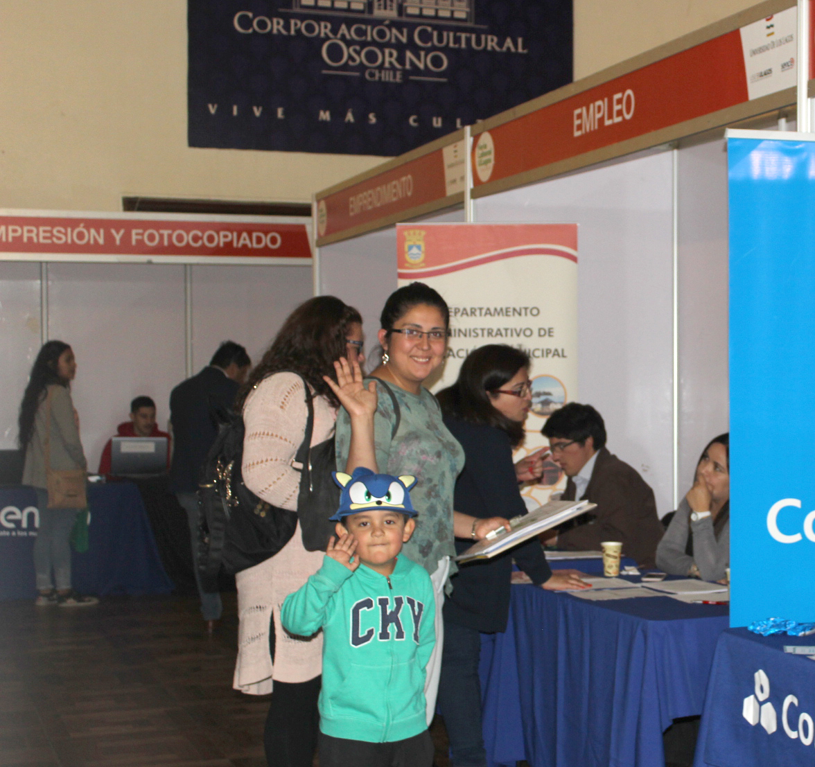 Feria Laboral de la ULagos suma a emprendedores egresados de la Universidad