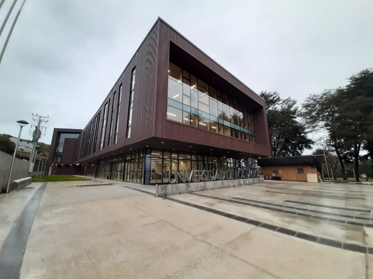 Entregan nueva sede universitaria en Chiloé