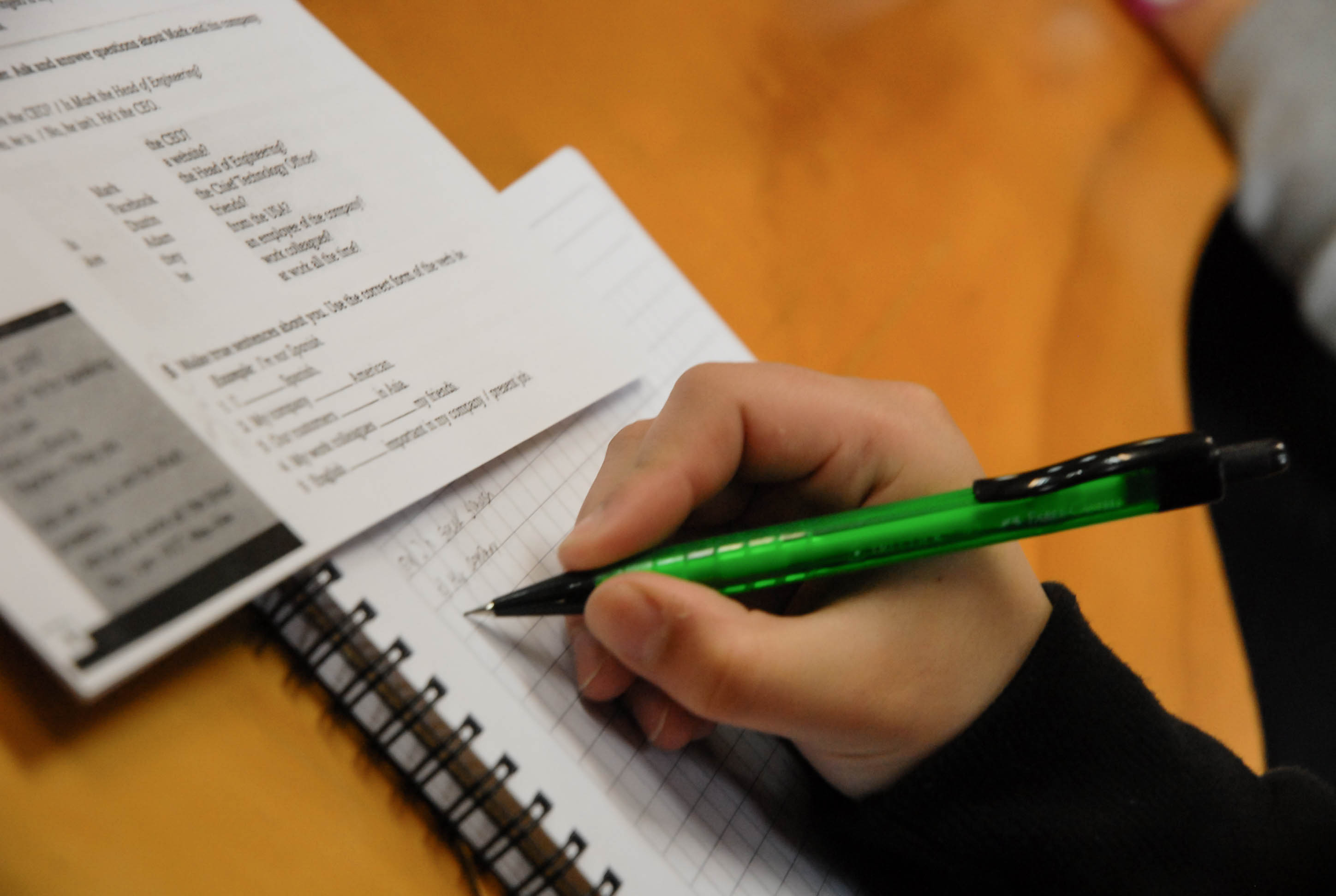 Estudiantes de Derecho de la ULagos en la final del Primer Certamen de Debates