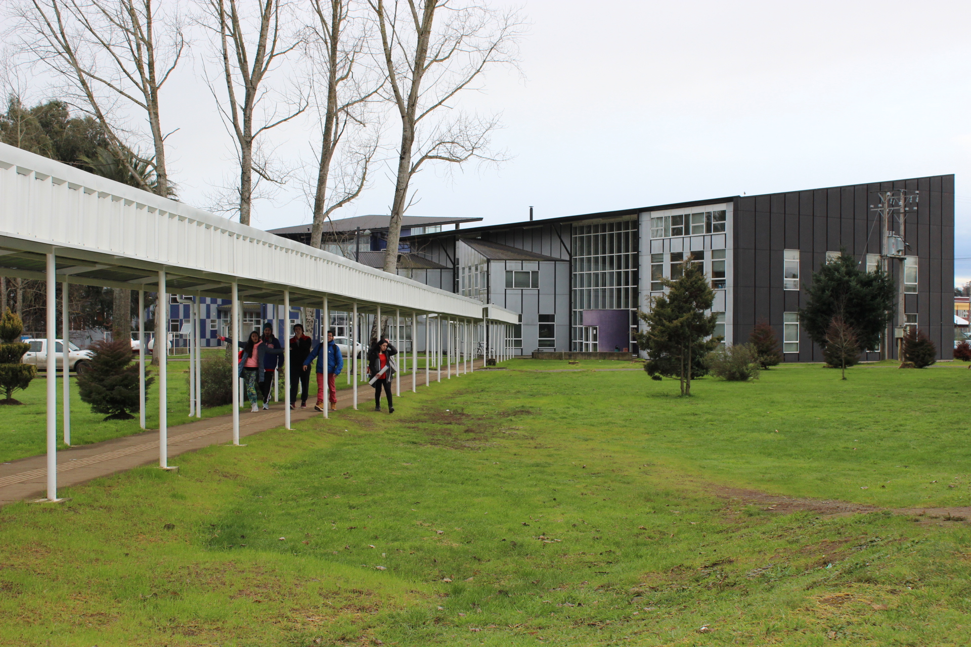 Rector de la ULagos aclara que la Universidad no tiene déficit presupuestario como lo publicó el Diario Austral de Osorno