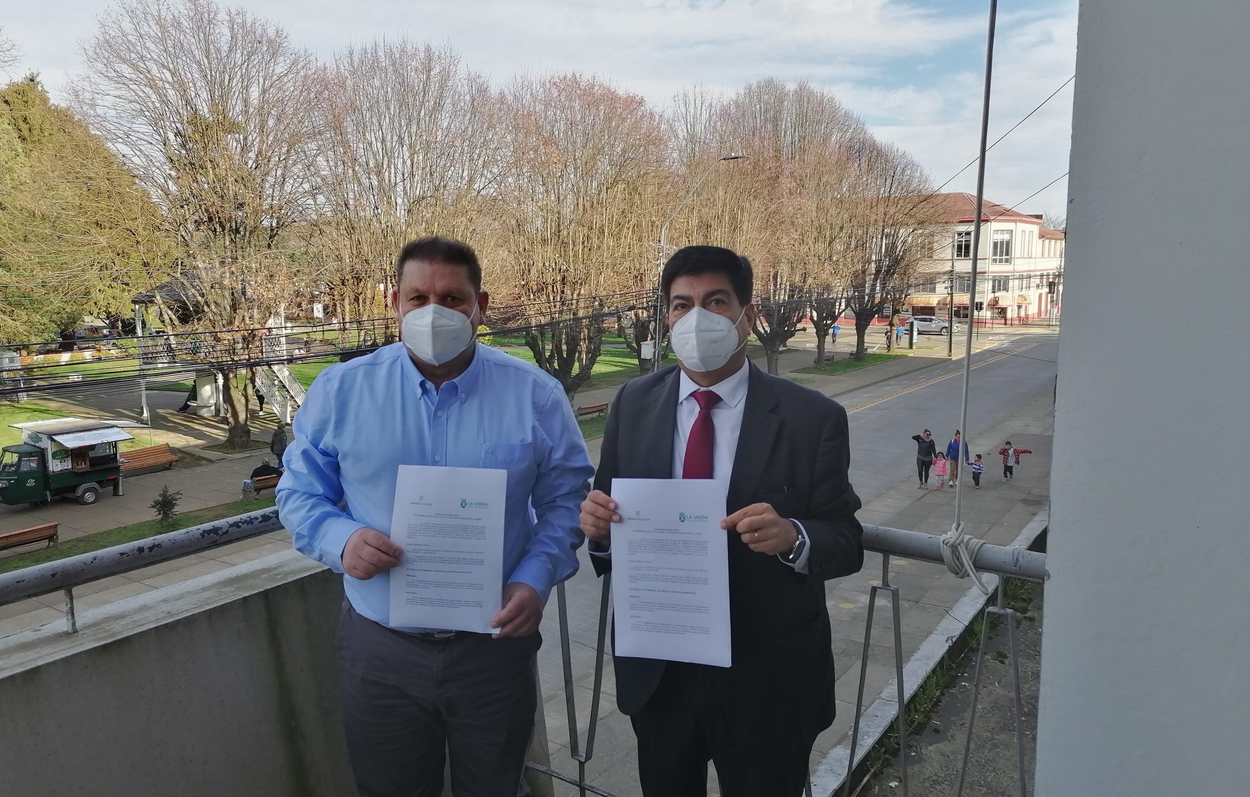 ULagos y Municipalidad de La Unión firman convenio por la salud de los escolares