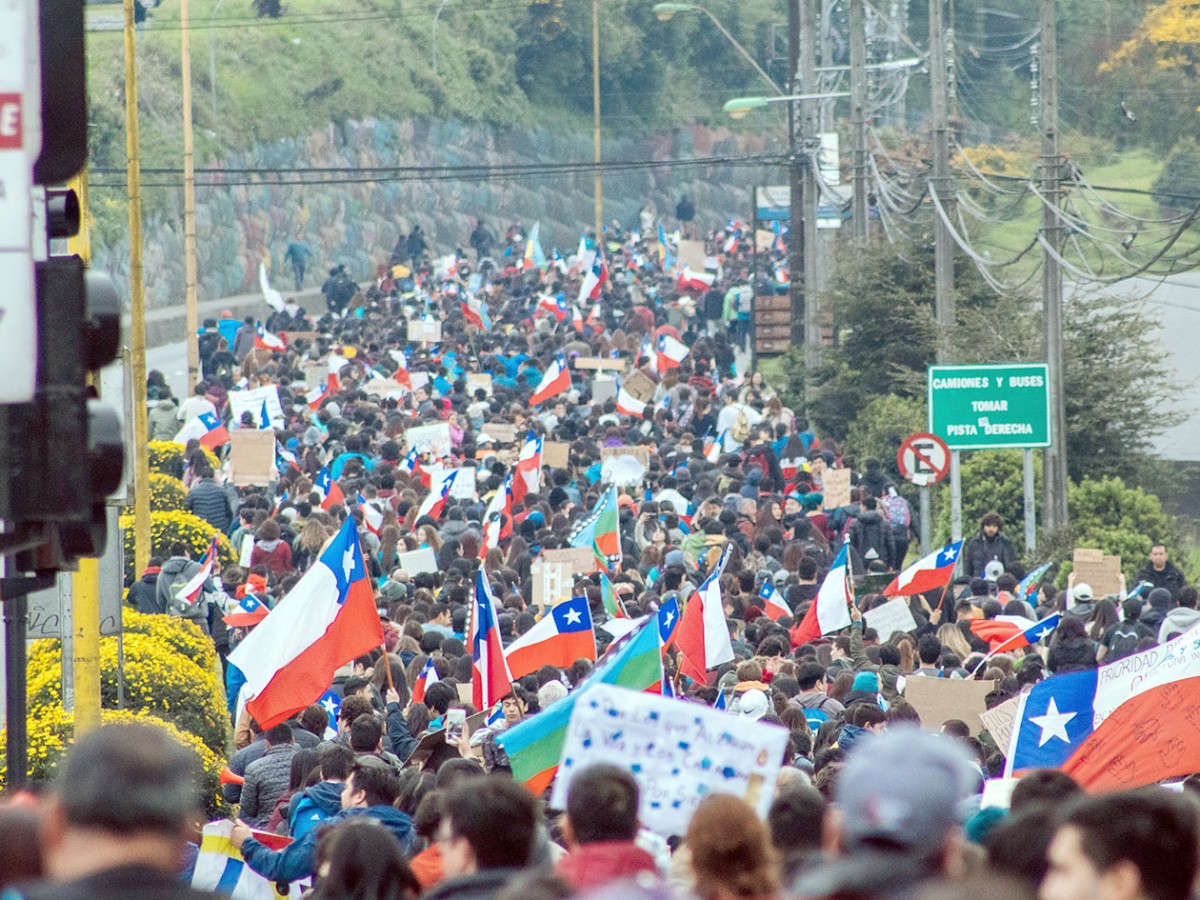 A dos años del estallido social: diálogo sobre las ciencias humanas y la historia