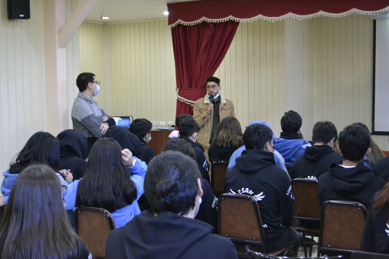 Estudiantes del Colegio San Alberto Hurtado participaron junto a Cine Club ULagos en jornada de concientización sobre escasez hídrica