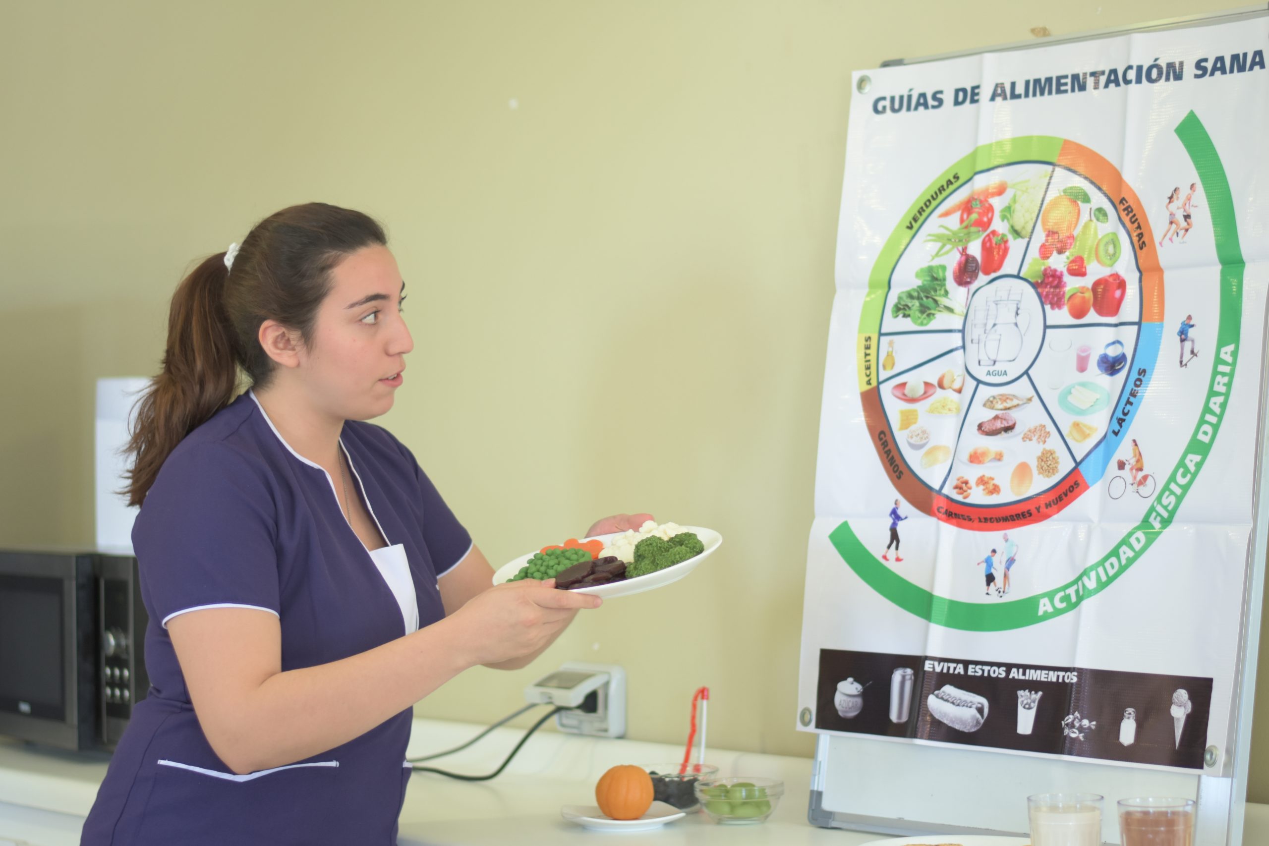 Seminario actualiza conocimientos en lácteos, nutrición y salud
