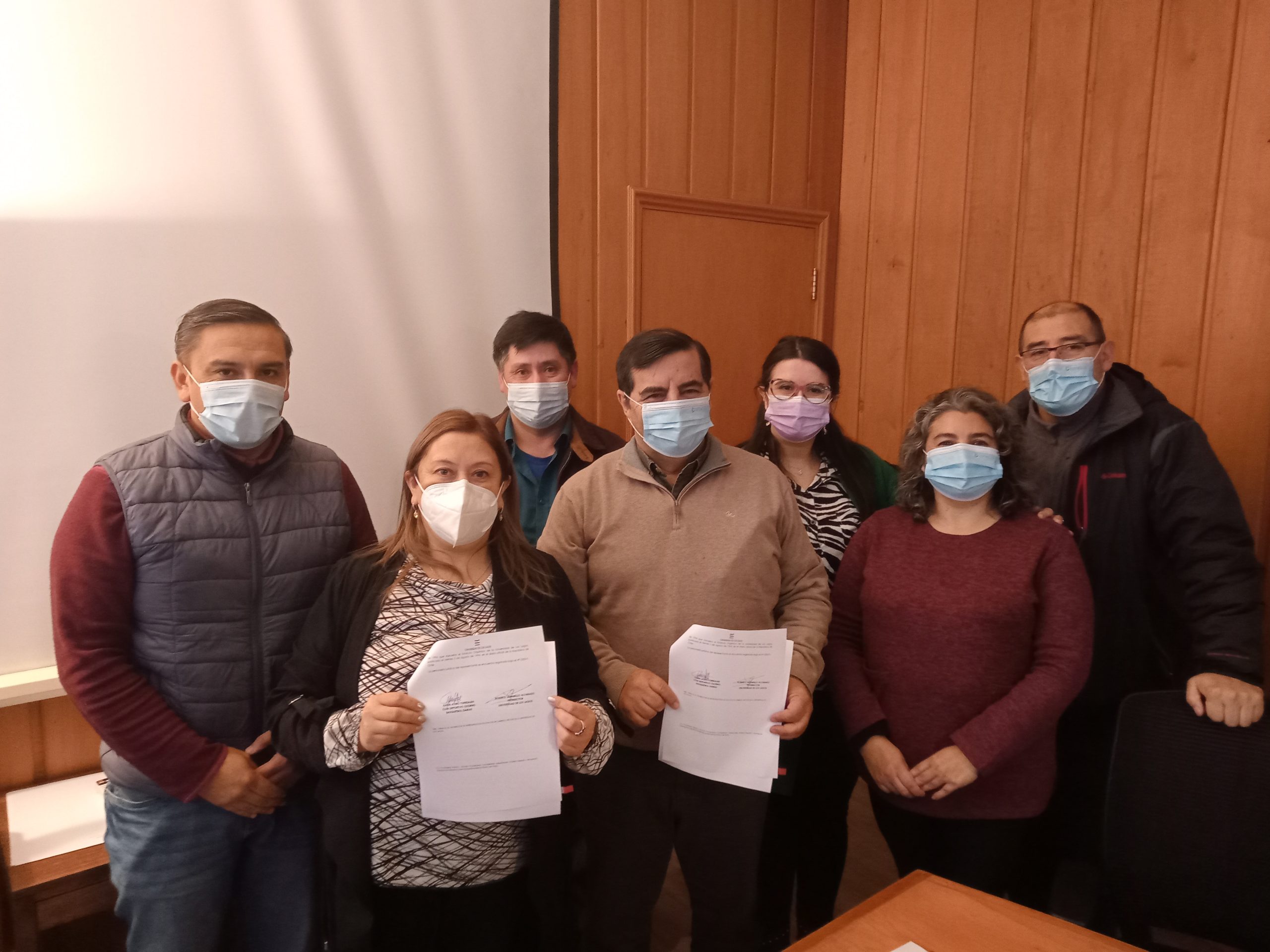 ULagos y básquetbol femenino de Provincial Osorno firman convenio de colaboración