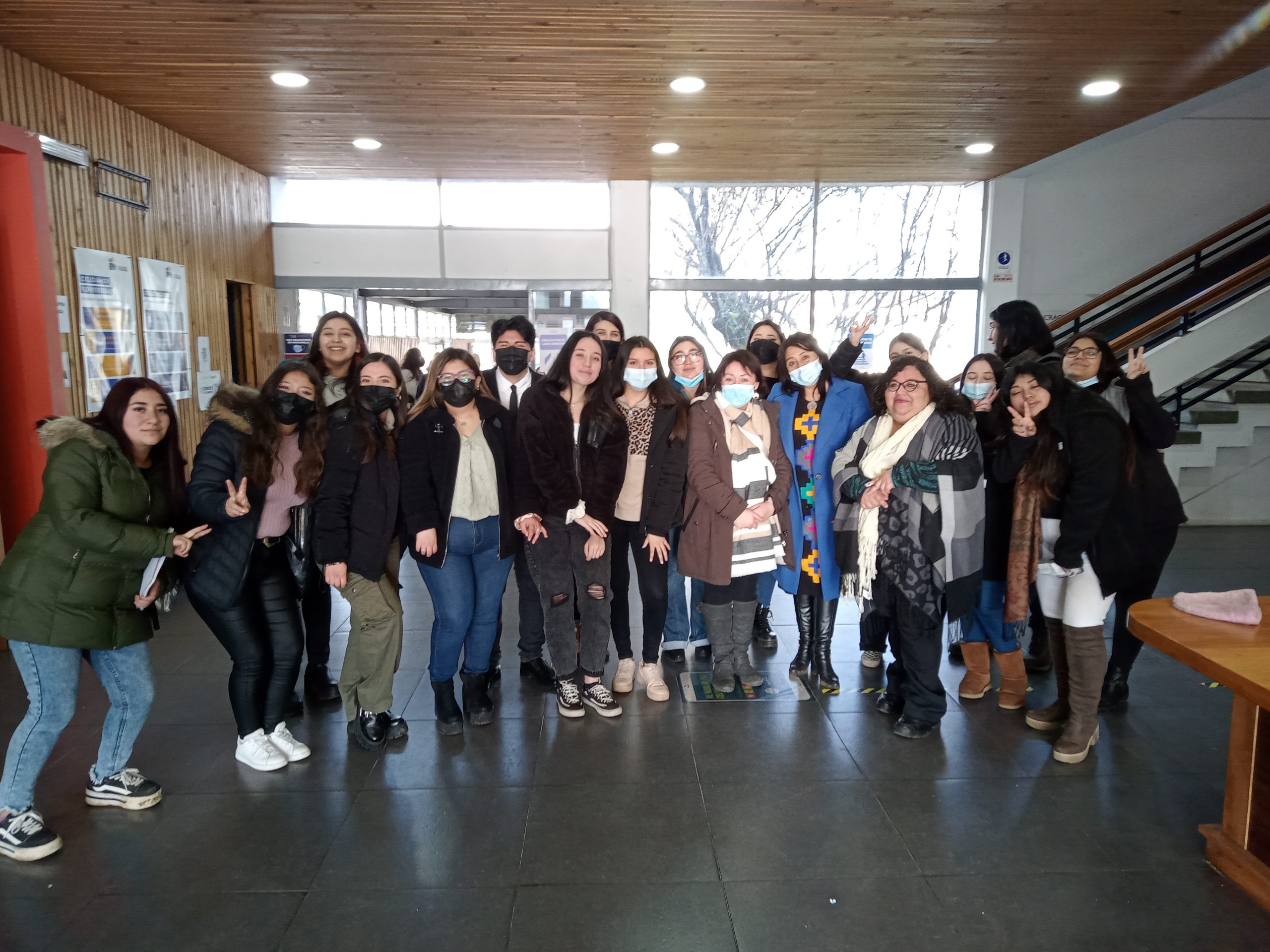 Estudiantes de Trabajo Social tienen activa participación en el mes del We Tripantu
