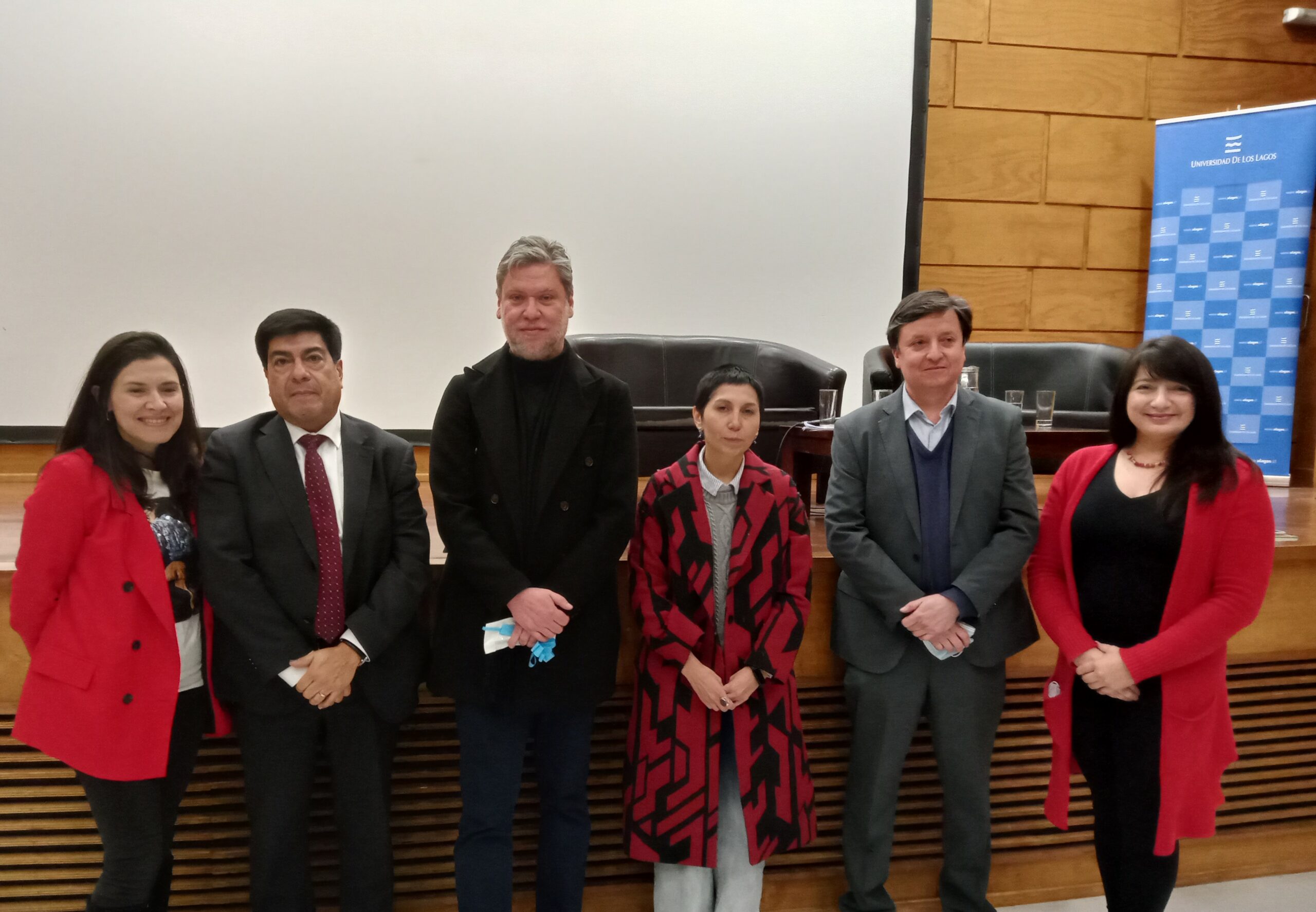 Conversatorio entregó análisis e información relevante del texto Constitucional