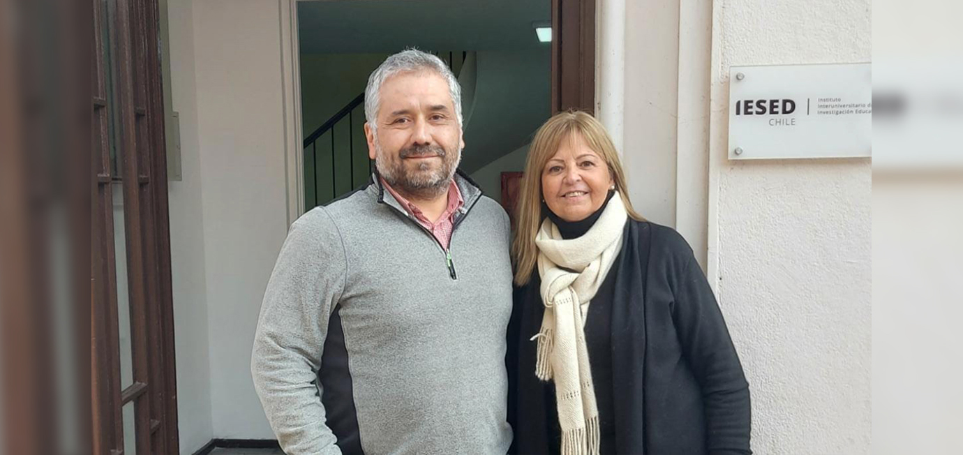 Reflexionan sobre la indagación narrativa en la formación docente