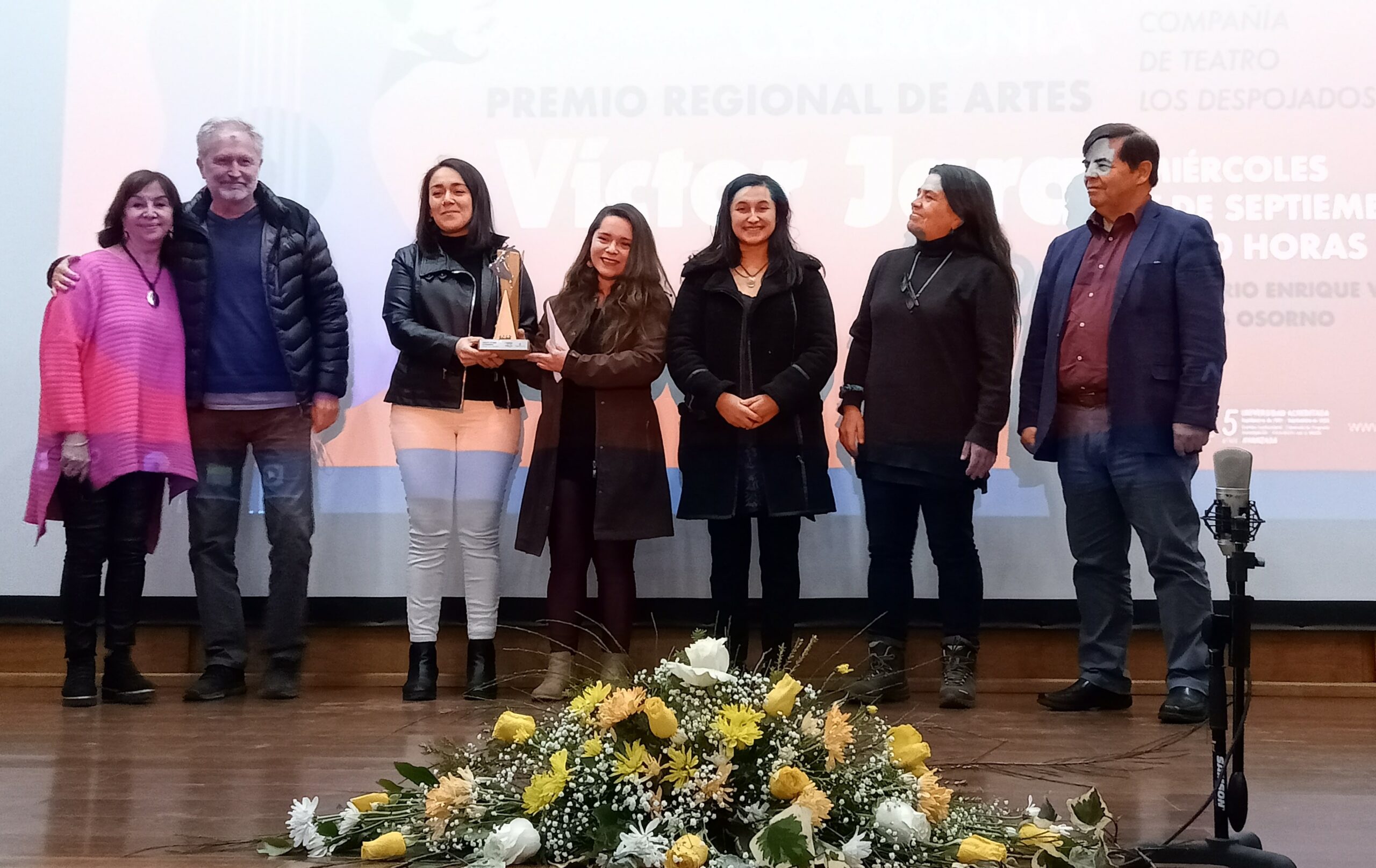 Compañía “Los Despojados” recibe Premio Regional de Artes y Cultura Víctor Jara