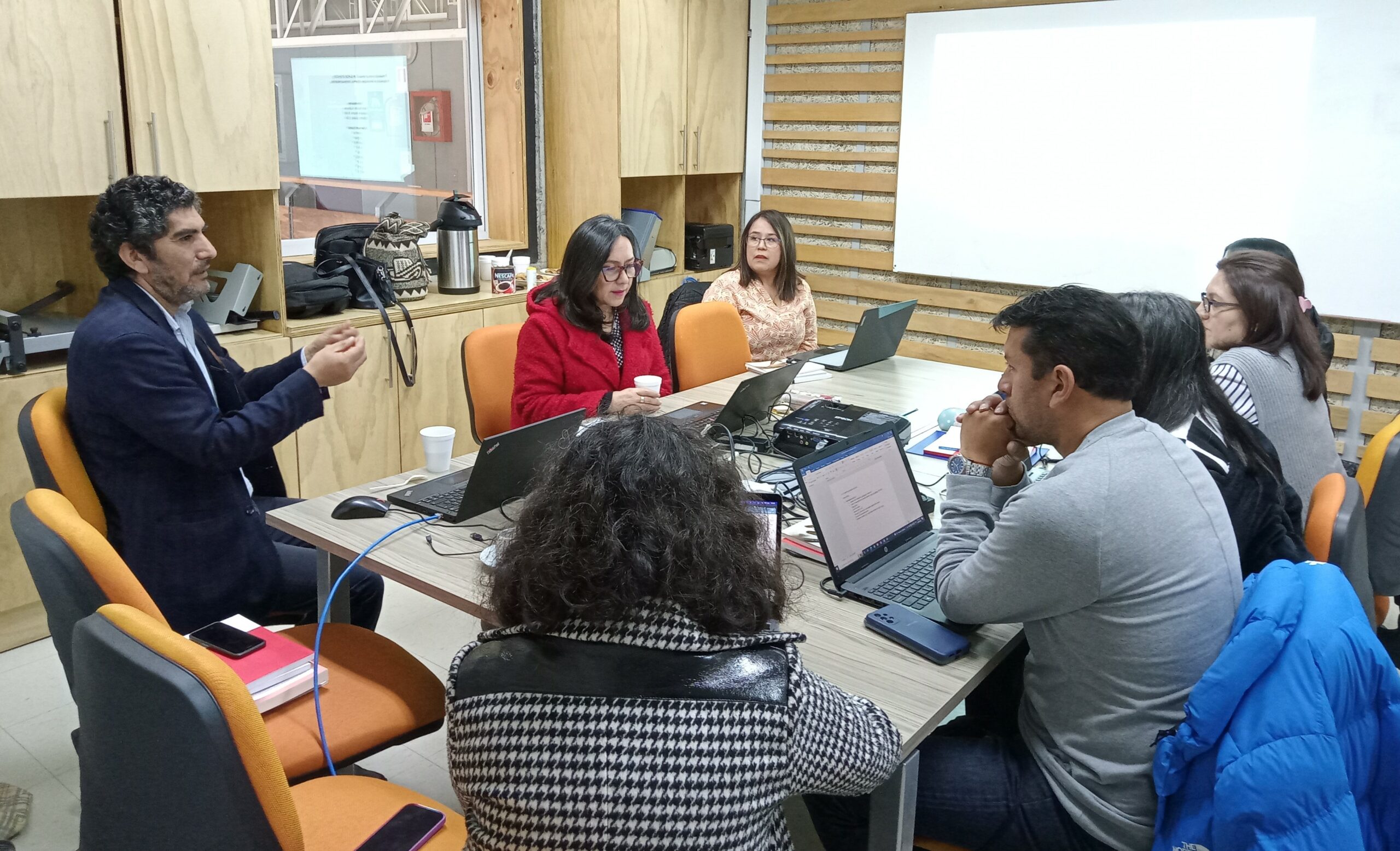 ULagos es anfitriona en plan de cooperación académica con Colombia