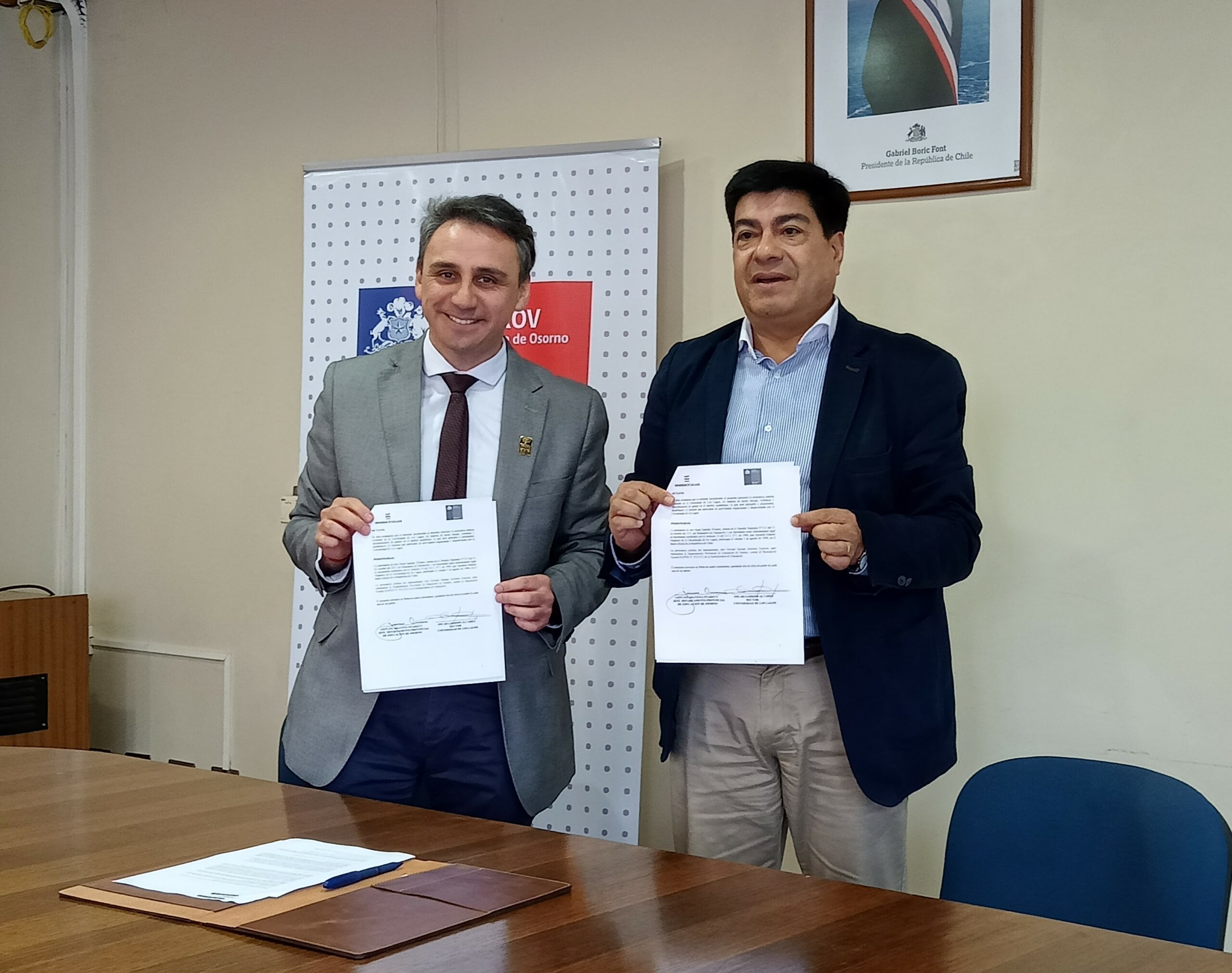 Firman convenio que impactará positivamente en la comunidad escolar de Osorno