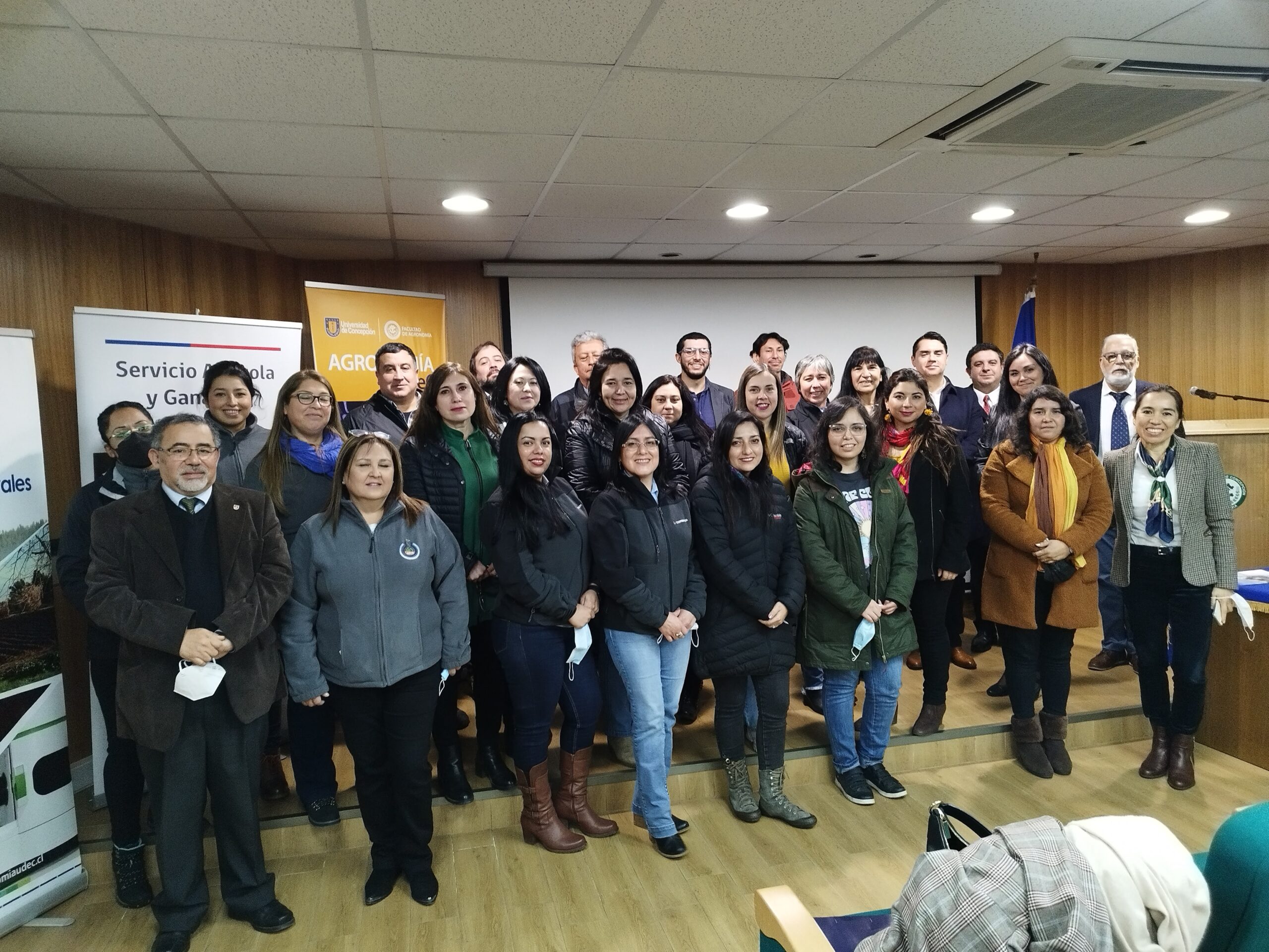 Director Docente de Agronomía participa en lanzamiento de la Red Nacional de Laboratorios de Suelos de Chile