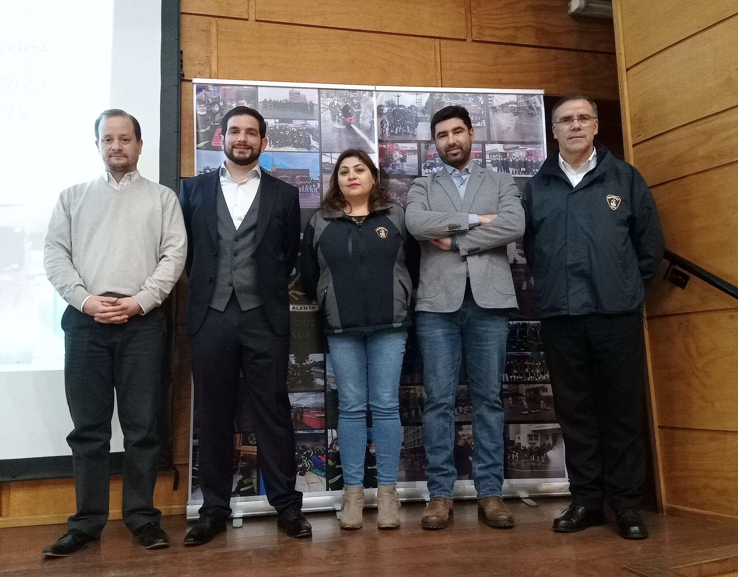 Bomberos se reúnen en la ULagos en 1° Seminario de seguridad y salud ocupacional