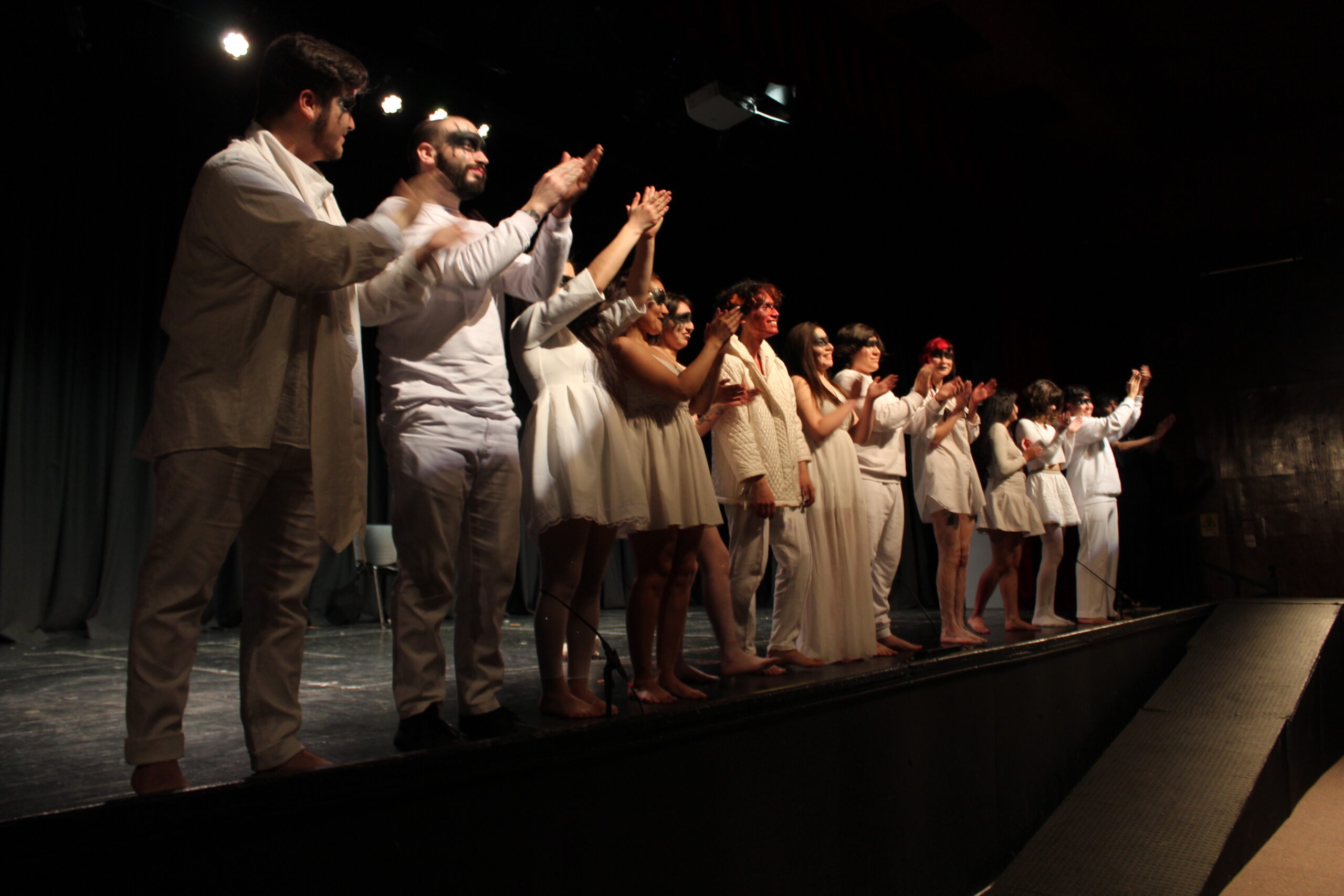 Grupo de Teatro “Lado Oscuro” cerró gira regional a tablero vuelto en Osorno