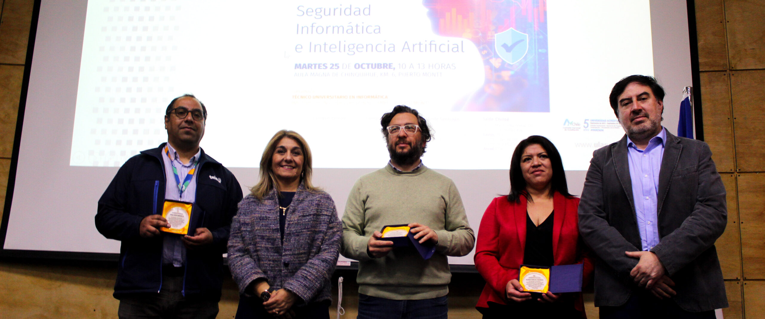 Técnico en Informática actualiza conocimientos en Inteligencia Artificial y Ciberseguridad