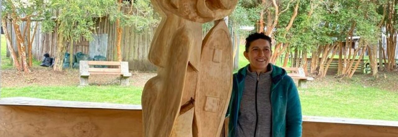 Artista docente ULagos participa en VI Simposio Nacional de Escultura en Castro