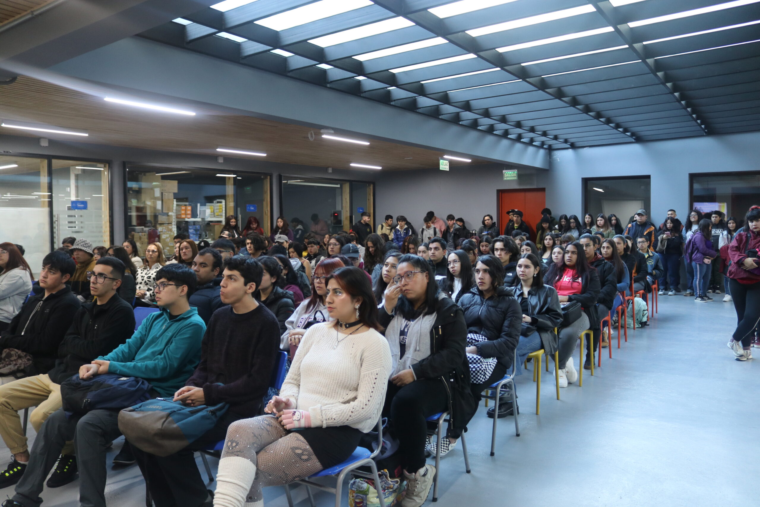 Nuevos (as) estudiantes que ingresaron a ULagos Chiloé ya conocieron su Universidad