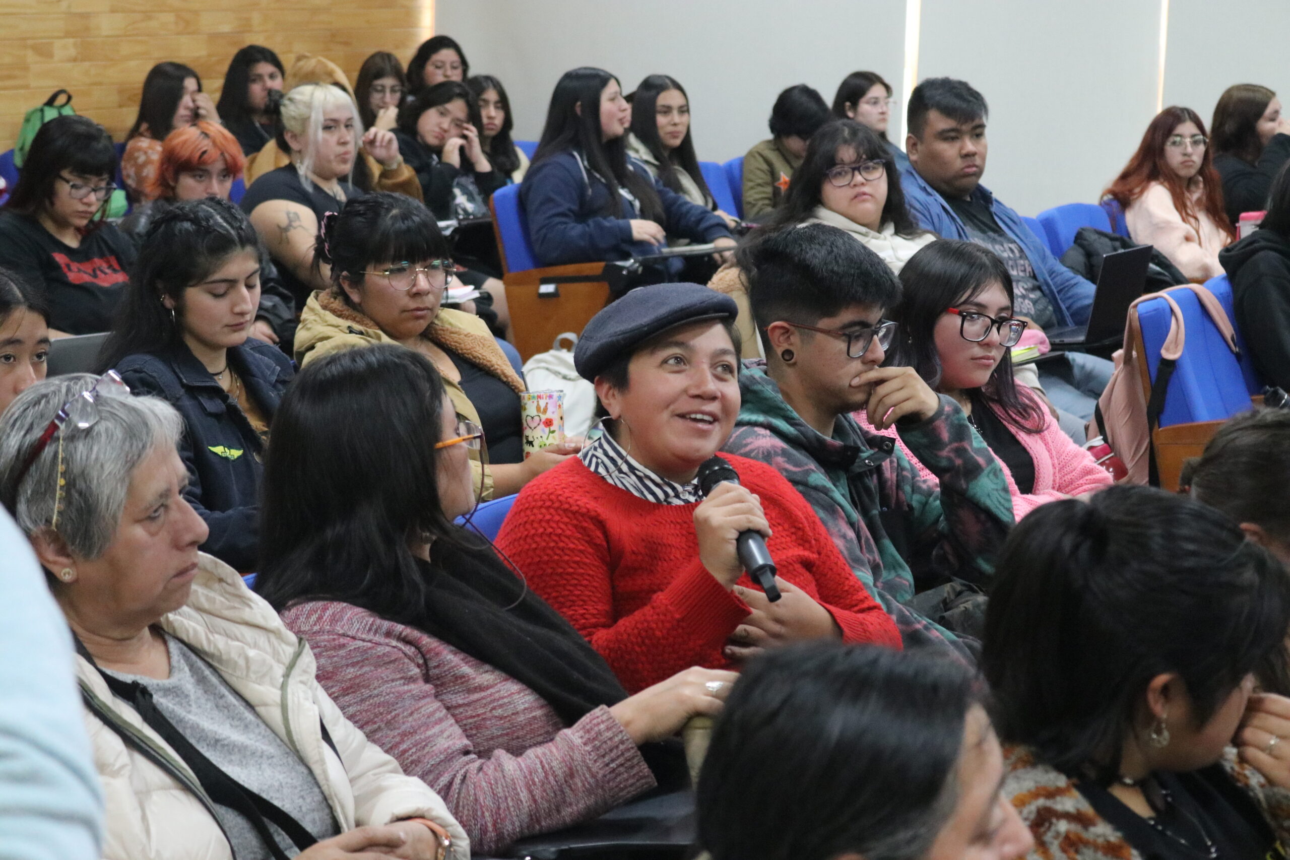 Estudiantes de Terapia Ocupacional participaron en conversatorio sobre demencias e interculturalidad