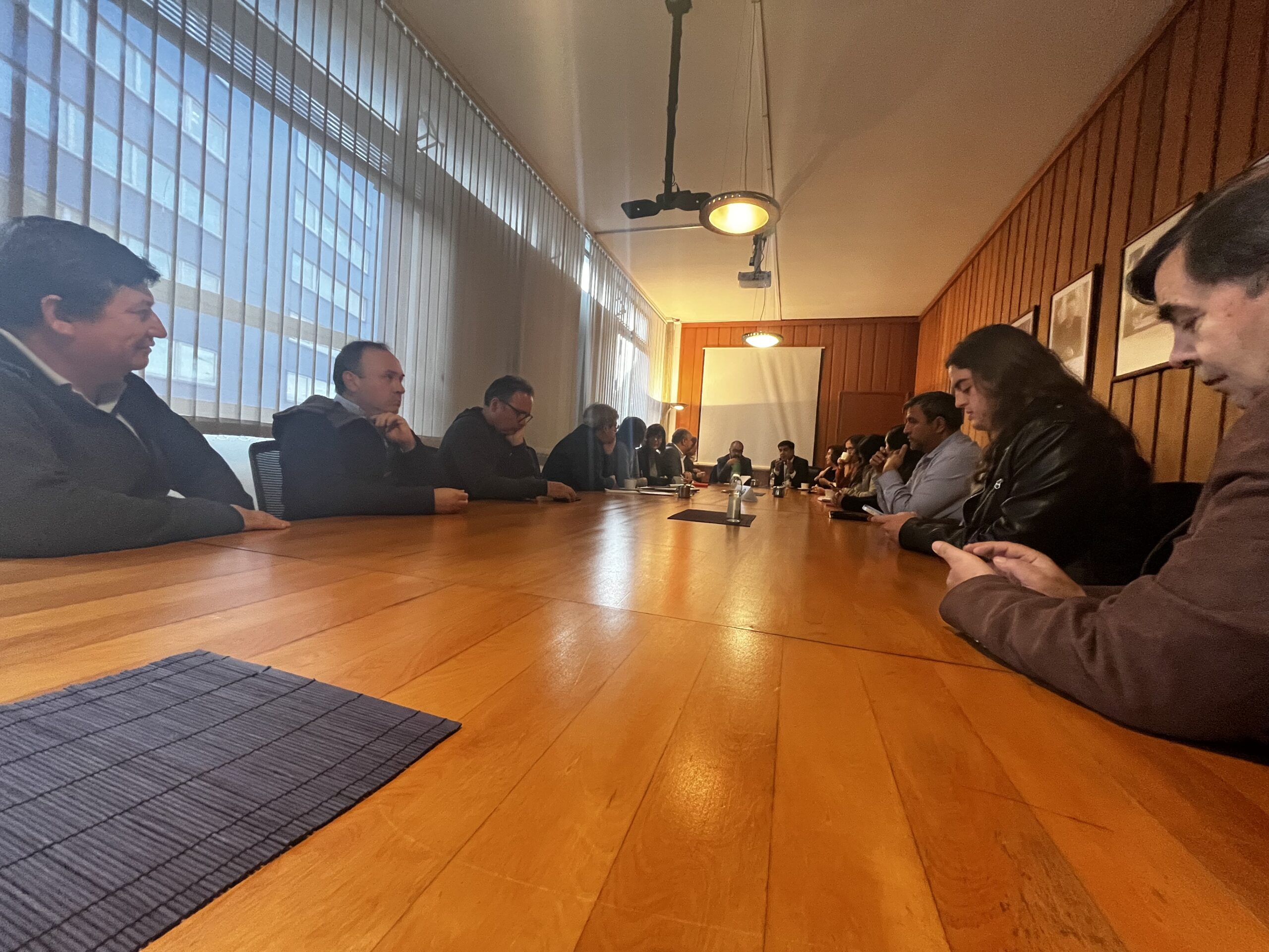 Gremios ULagos en cita con  Subsecretario Orellana
