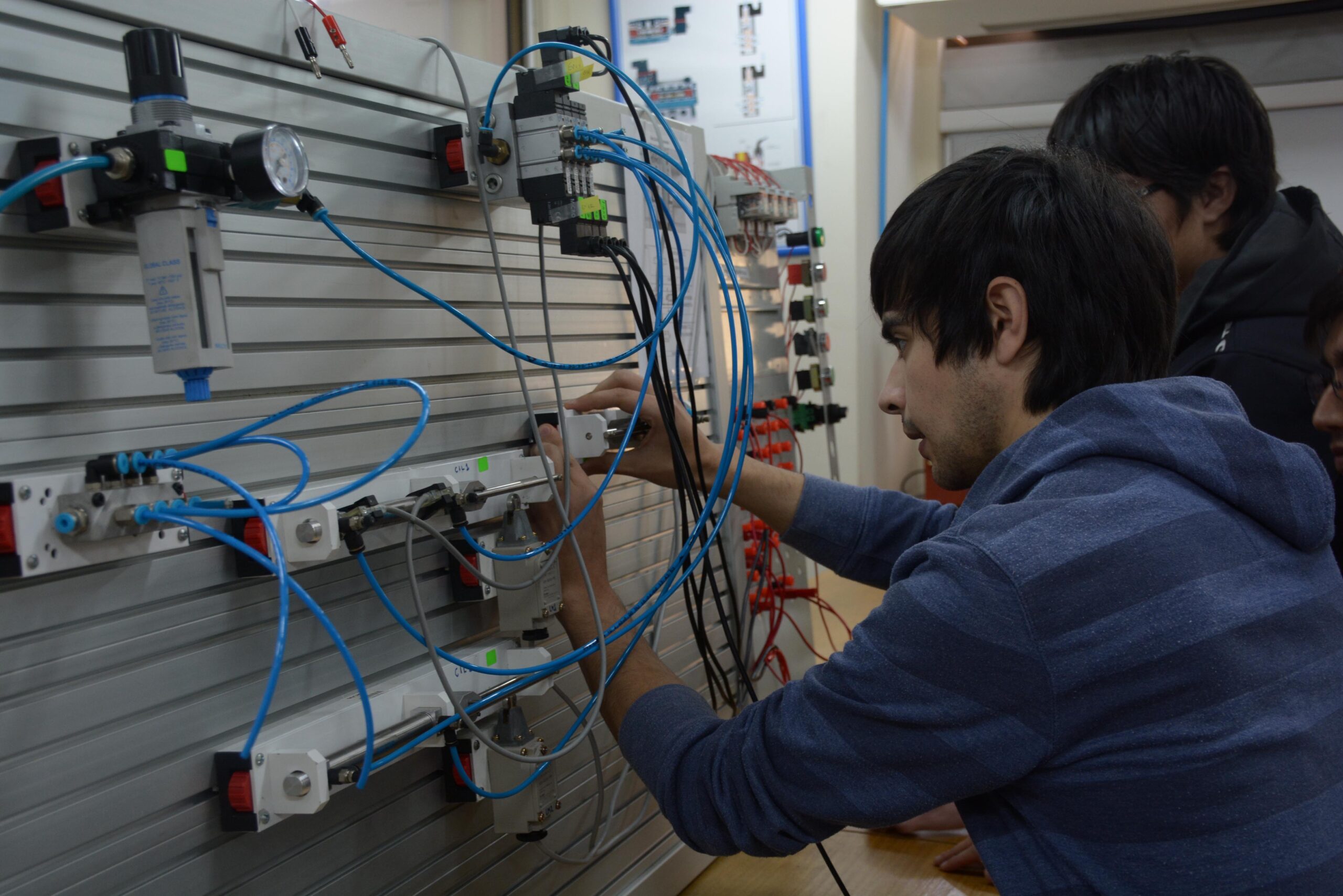 Ingenierías inauguran año académico