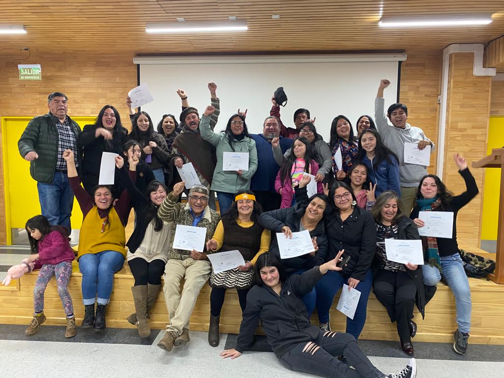 Certifican a recuperantes de willichedungun, la lengua mapuche de Chiloé